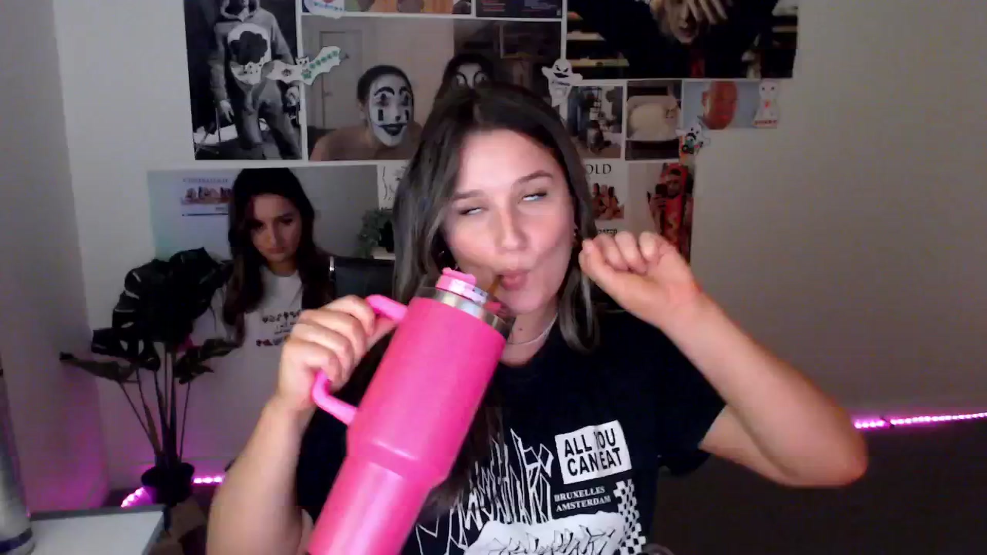 Gallery image thumbnail from StonksRoom's myfreecams stream on, 02/05/2025, 10:14 image 18 of 20