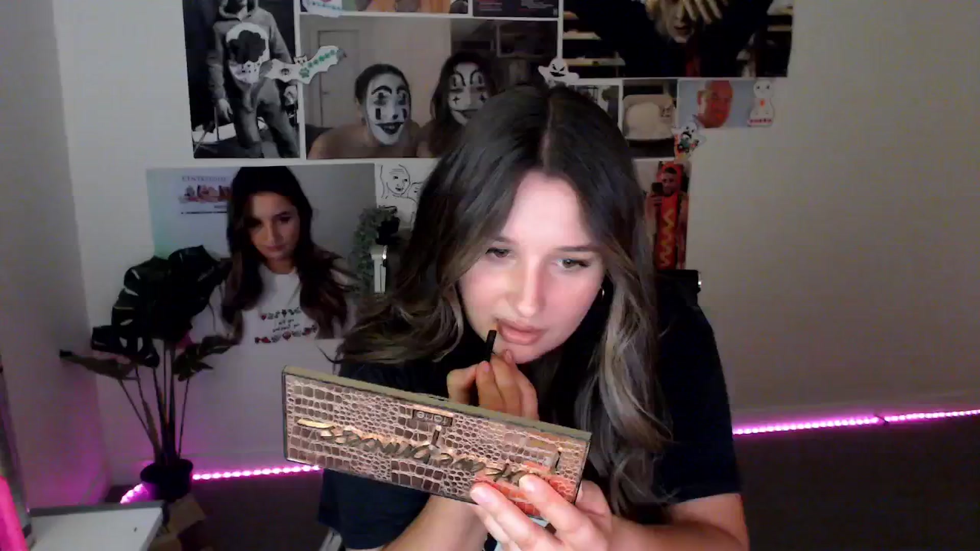 Gallery image thumbnail from StonksRoom's myfreecams stream on, 02/05/2025, 10:14 image 6 of 20