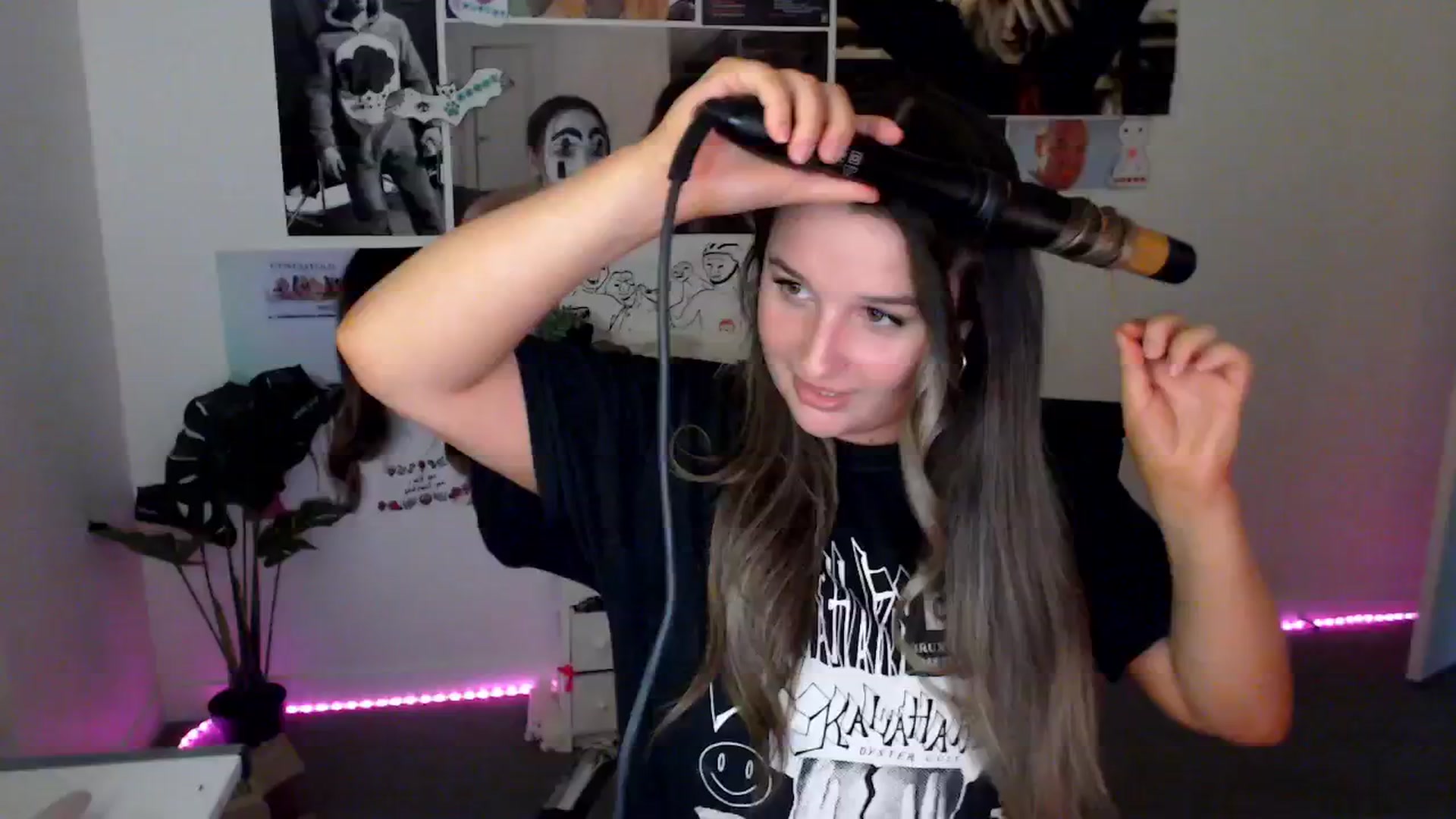 Gallery image thumbnail from StonksRoom's myfreecams stream on, 02/05/2025, 10:14 image 2 of 20