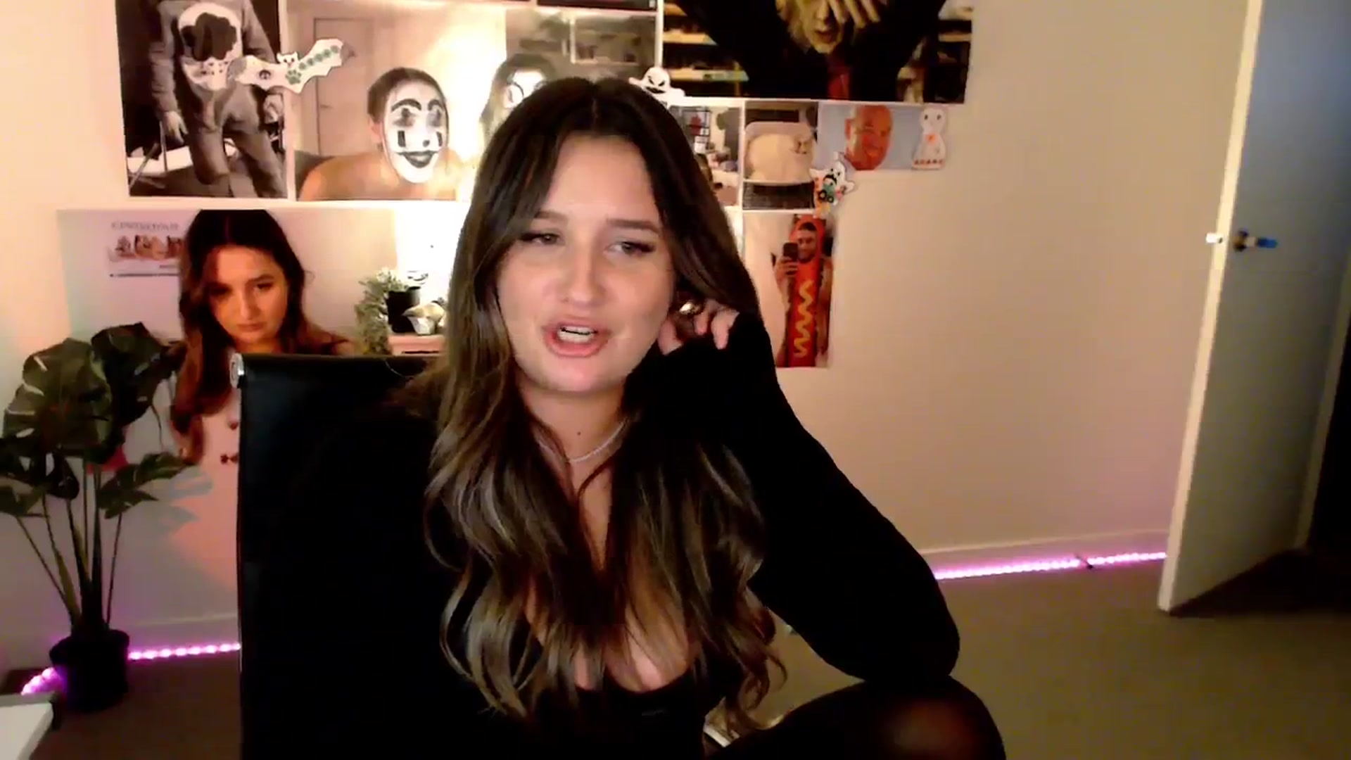 Gallery image thumbnail from StonksRoom's myfreecams stream on, 02/07/2025, 09:34 image 18 of 20