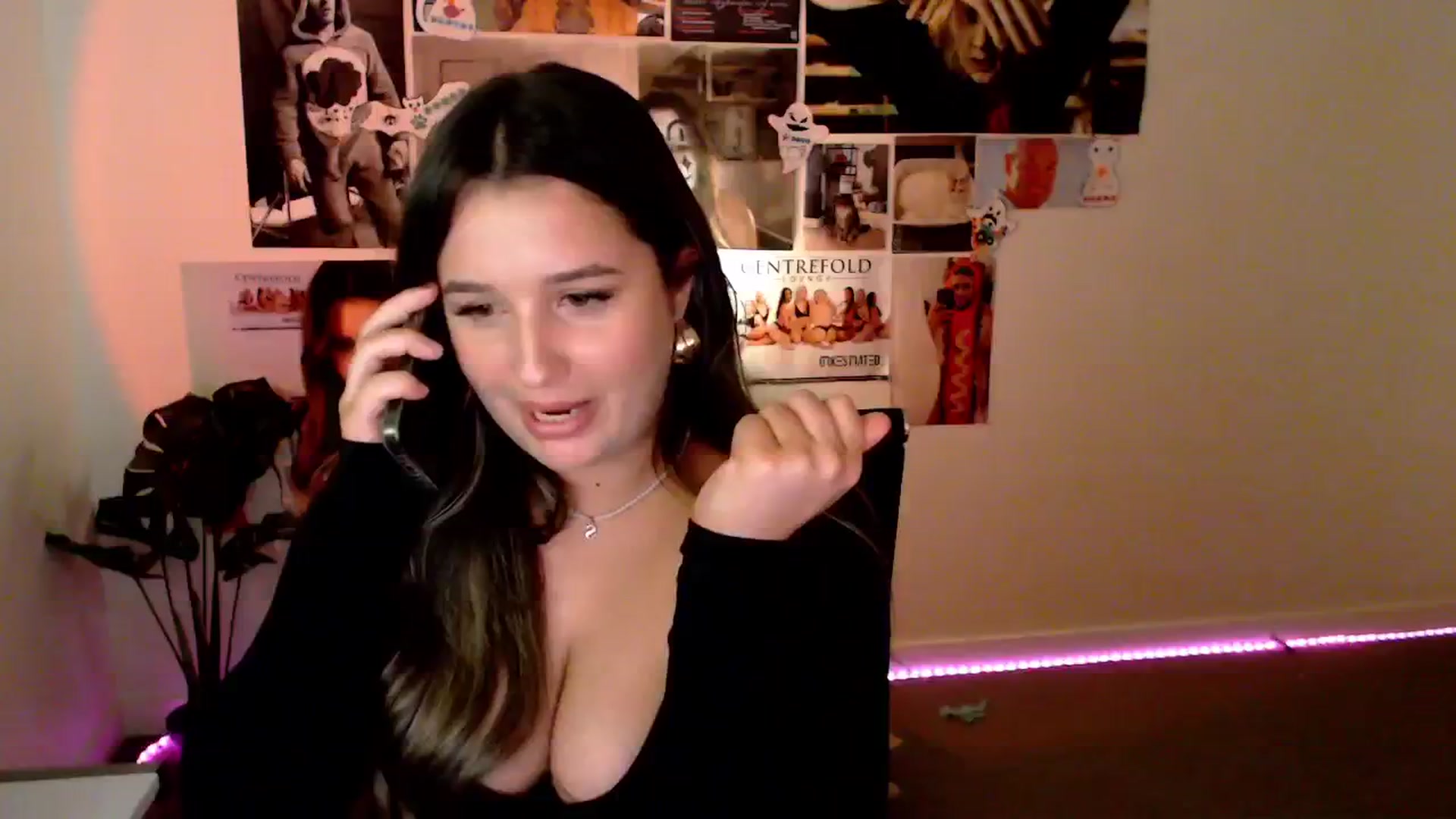 Gallery image thumbnail from StonksRoom's myfreecams stream on, 02/07/2025, 10:42 image 15 of 20
