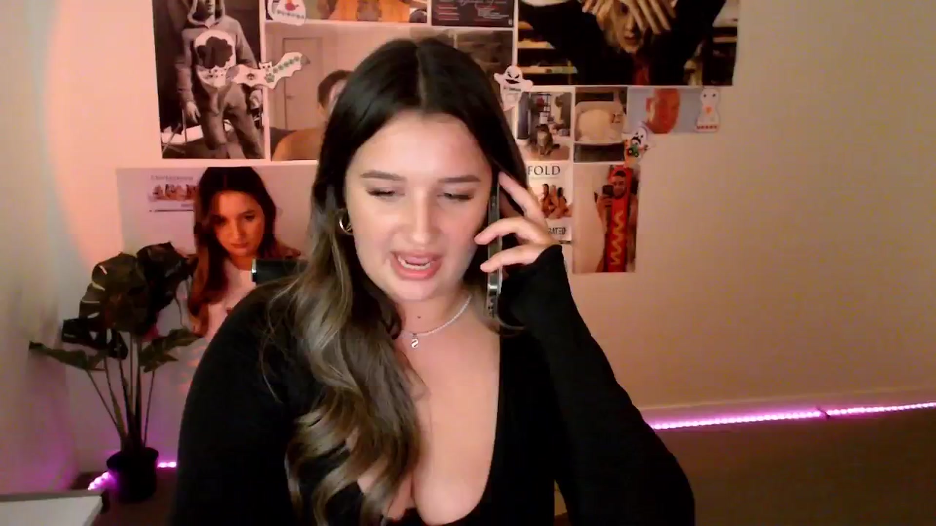 Gallery image thumbnail from StonksRoom's myfreecams stream on, 02/07/2025, 10:42 image 13 of 20