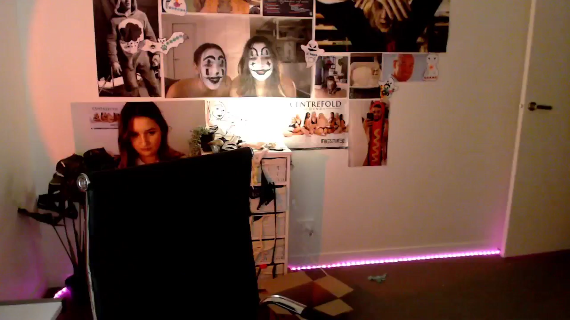 Gallery image thumbnail from StonksRoom's myfreecams stream on, 02/07/2025, 10:42 image 11 of 20