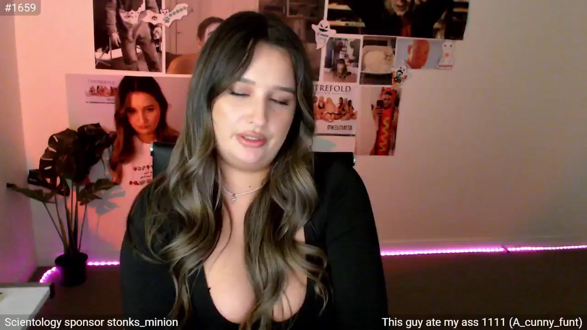 Gallery image thumbnail from StonksRoom's myfreecams stream on, 02/20/2025, 13:05 image 7 of 20