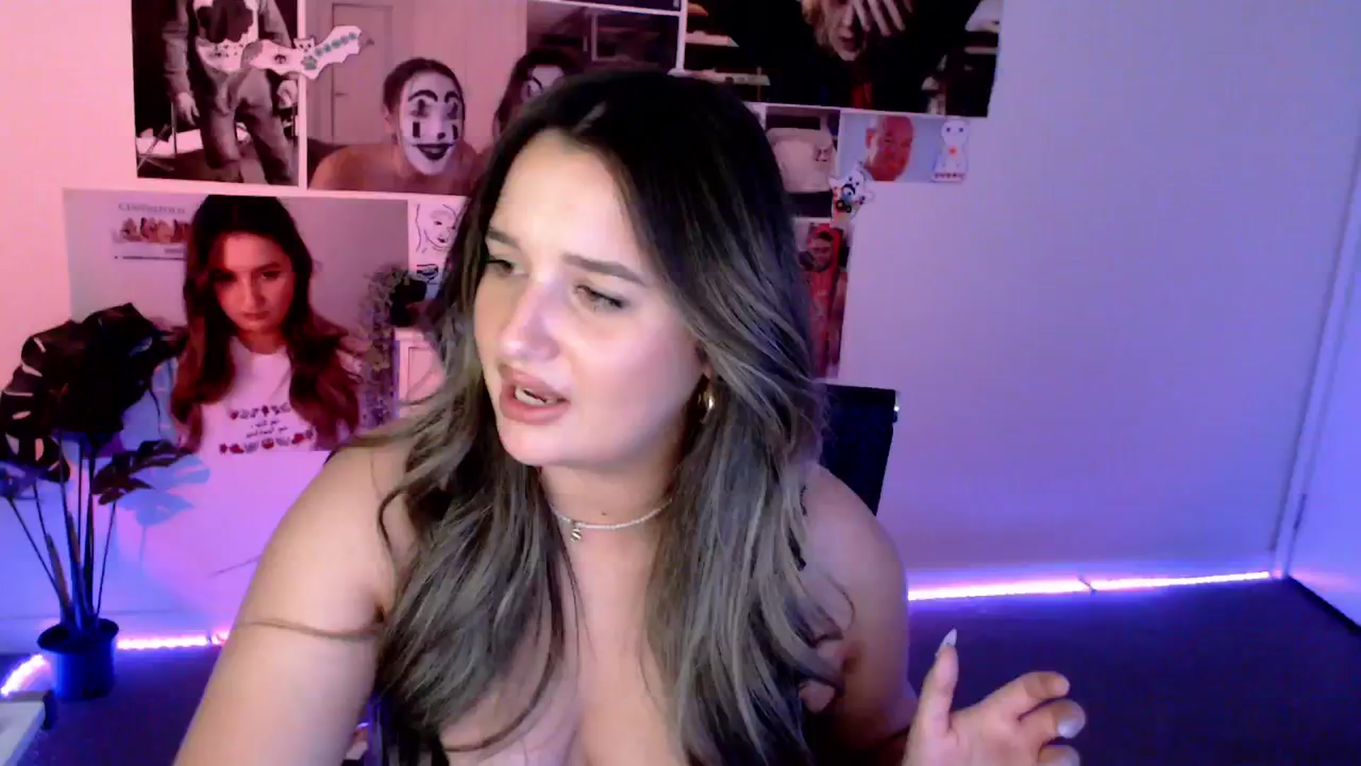 Gallery image thumbnail from StonksRoom's myfreecams stream on, 02/24/2025, 12:04 image 15 of 20
