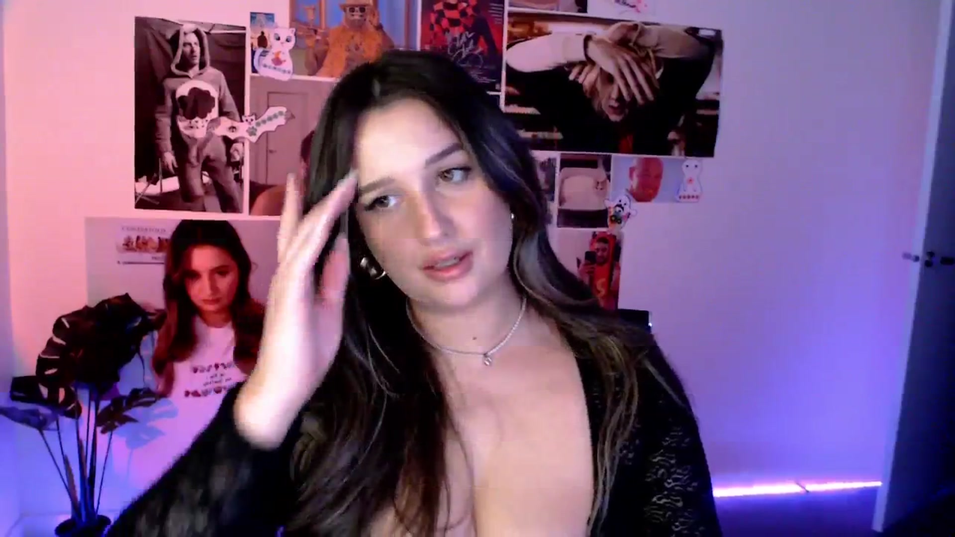 Gallery image thumbnail from StonksRoom's myfreecams stream on, 02/24/2025, 12:04 image 6 of 20