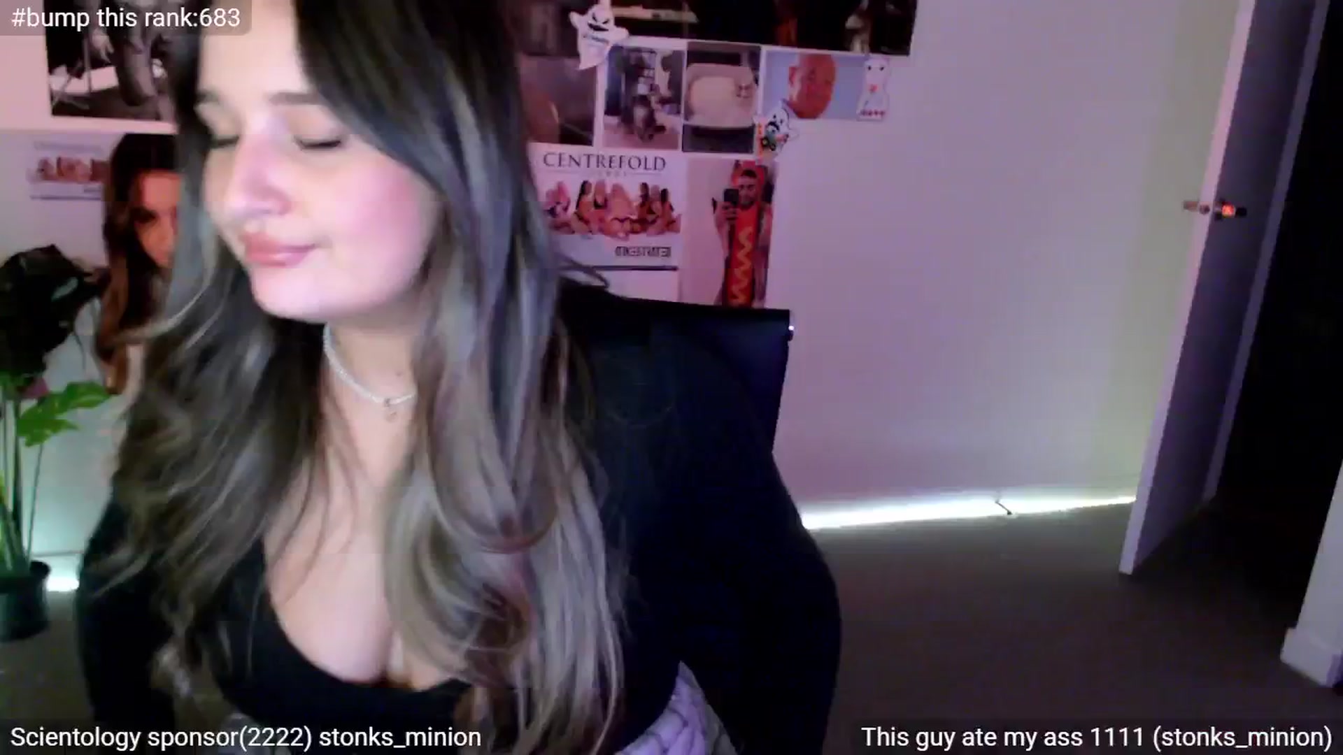 Gallery image thumbnail from StonksRoom's myfreecams stream on, 03/19/2025, 11:46 image 15 of 20