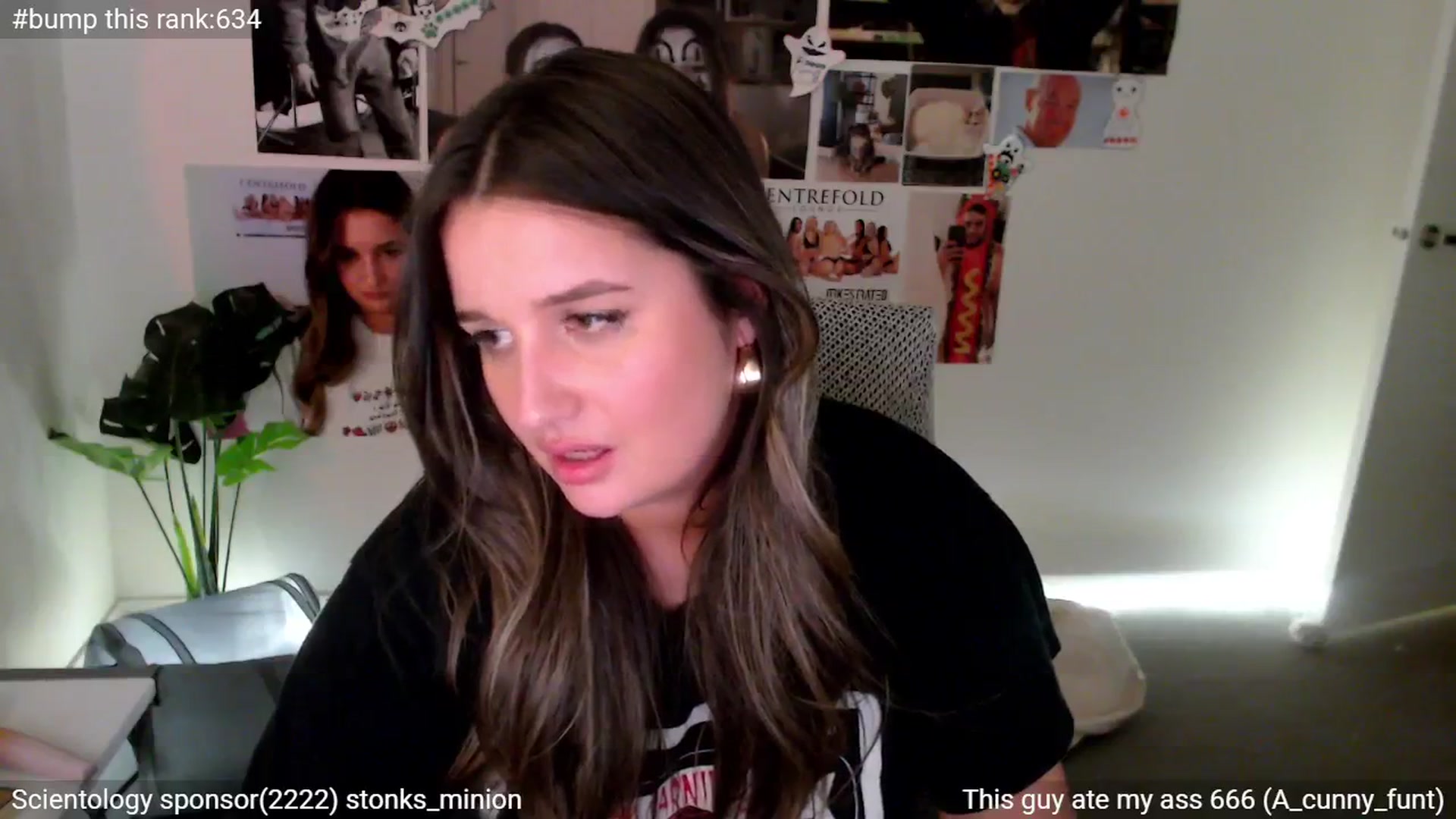 Gallery image thumbnail from StonksRoom's myfreecams stream on, 03/28/2025, 16:59 image 6 of 20