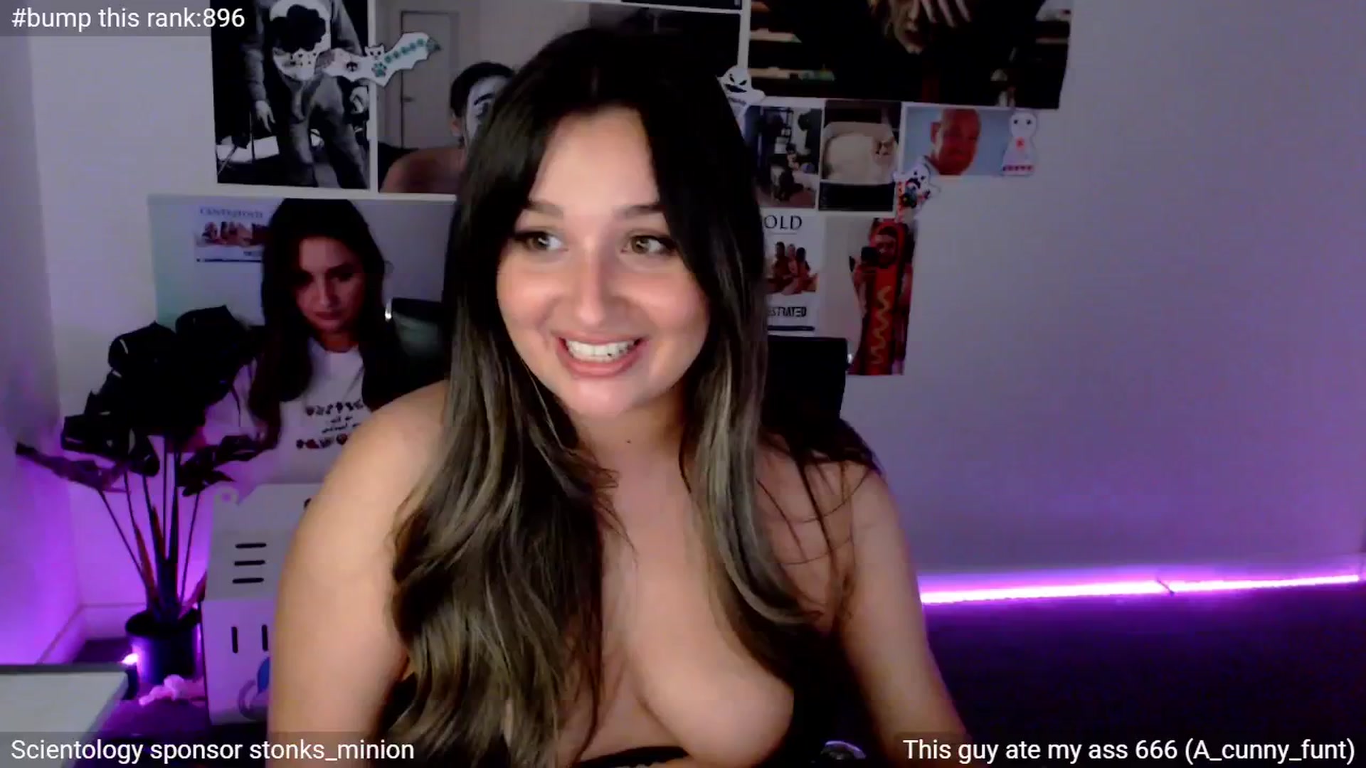 Gallery image thumbnail from StonksRoom's myfreecams stream on, 04/18/2025, 13:23 image 16 of 20
