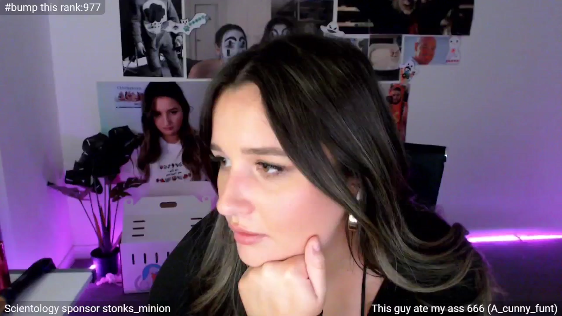 Gallery image thumbnail from StonksRoom's myfreecams stream on, 04/18/2025, 13:23 image 11 of 20