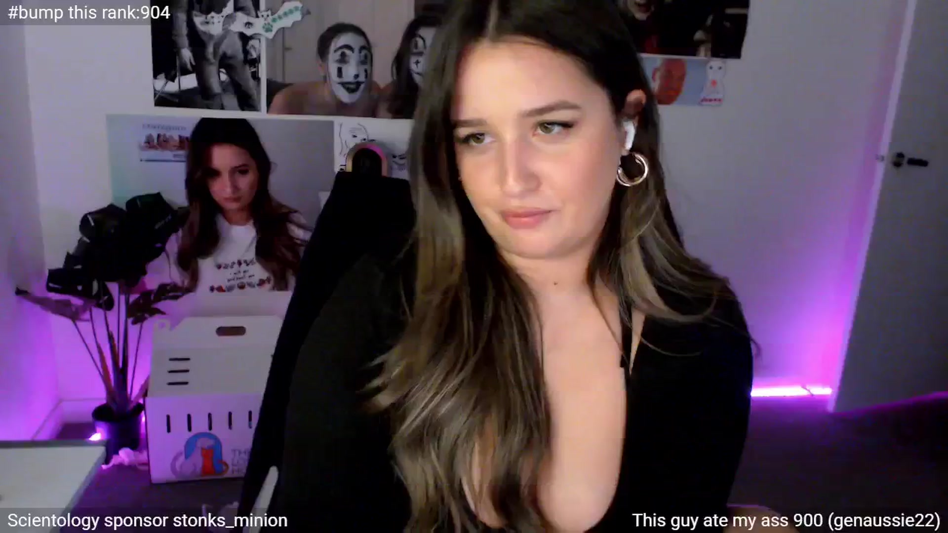 Gallery image thumbnail from StonksRoom's myfreecams stream on, 04/20/2025, 10:08 image 19 of 20