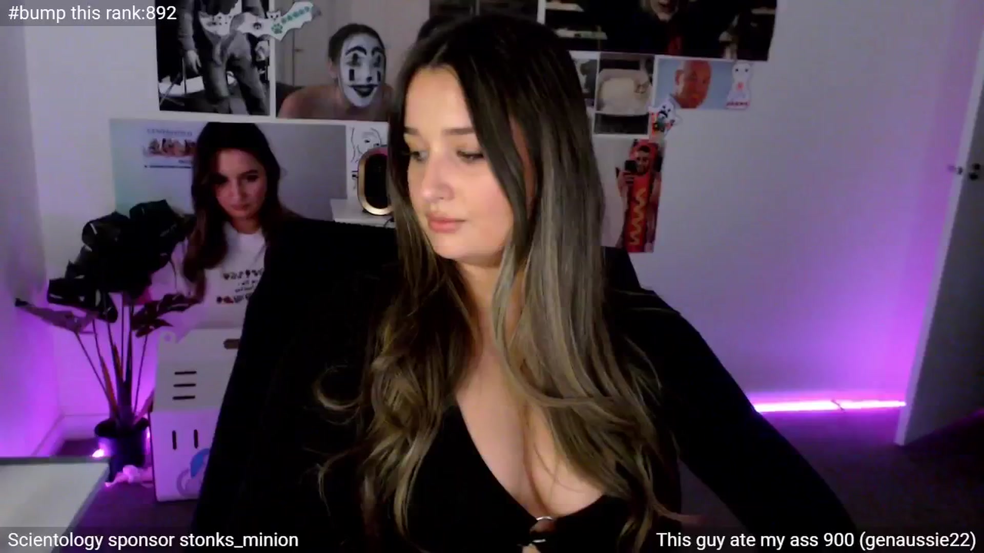Gallery image thumbnail from StonksRoom's myfreecams stream on, 04/20/2025, 13:25 image 3 of 20