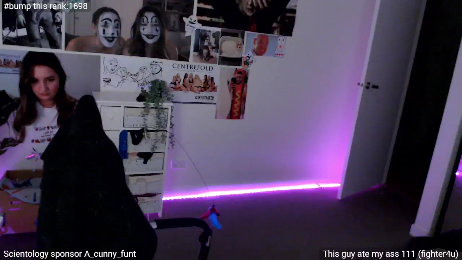 Gallery image thumbnail from StonksRoom's myfreecams stream on, 05/06/2025, 12:03 image 16 of 20