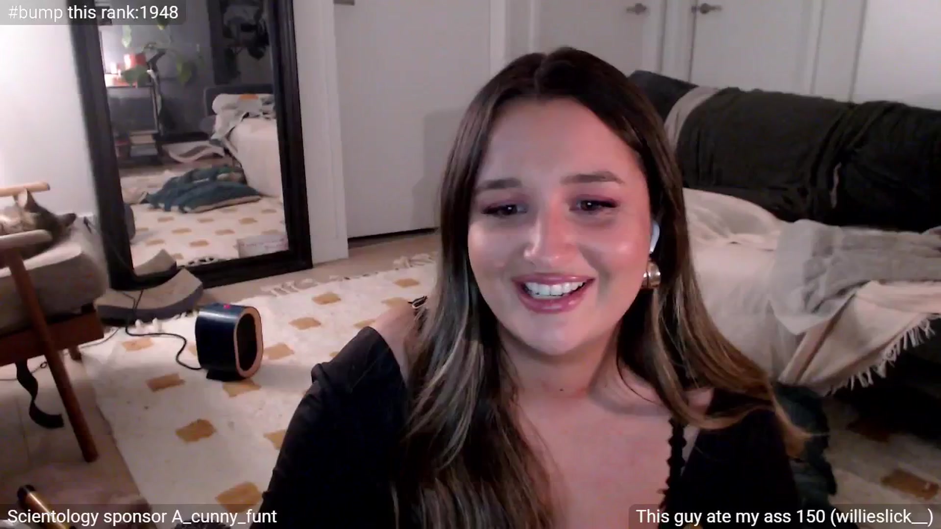 Gallery image thumbnail from StonksRoom's myfreecams stream on, 05/13/2025, 11:52 image 7 of 20