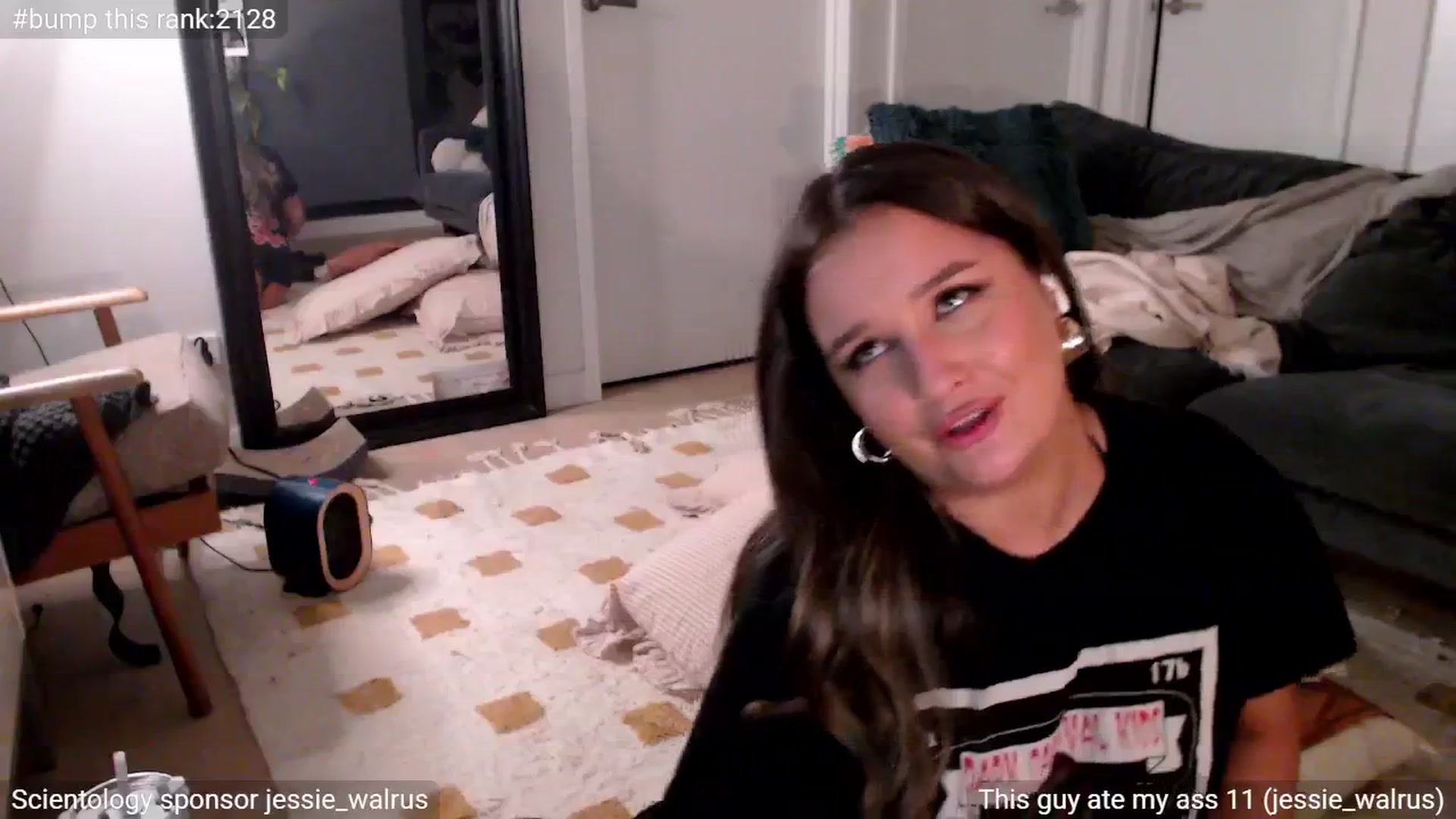 Gallery image thumbnail from StonksRoom's myfreecams stream on, 05/15/2025, 09:48 image 13 of 20