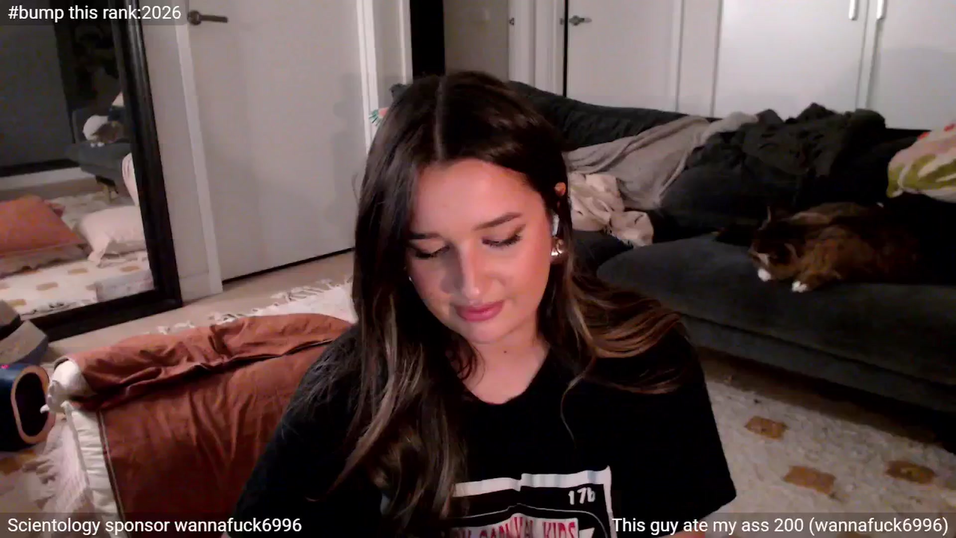 Gallery image thumbnail from StonksRoom's myfreecams stream on, 05/15/2025, 10:23 image 17 of 20