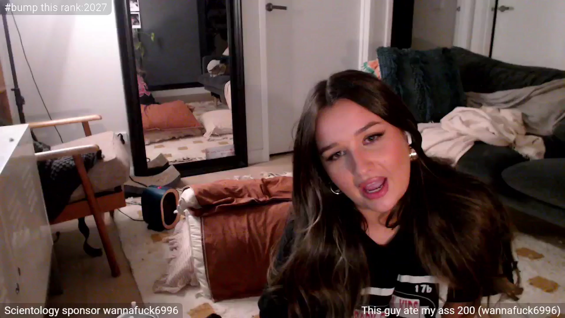 Gallery image thumbnail from StonksRoom's myfreecams stream on, 05/15/2025, 10:23 image 15 of 20