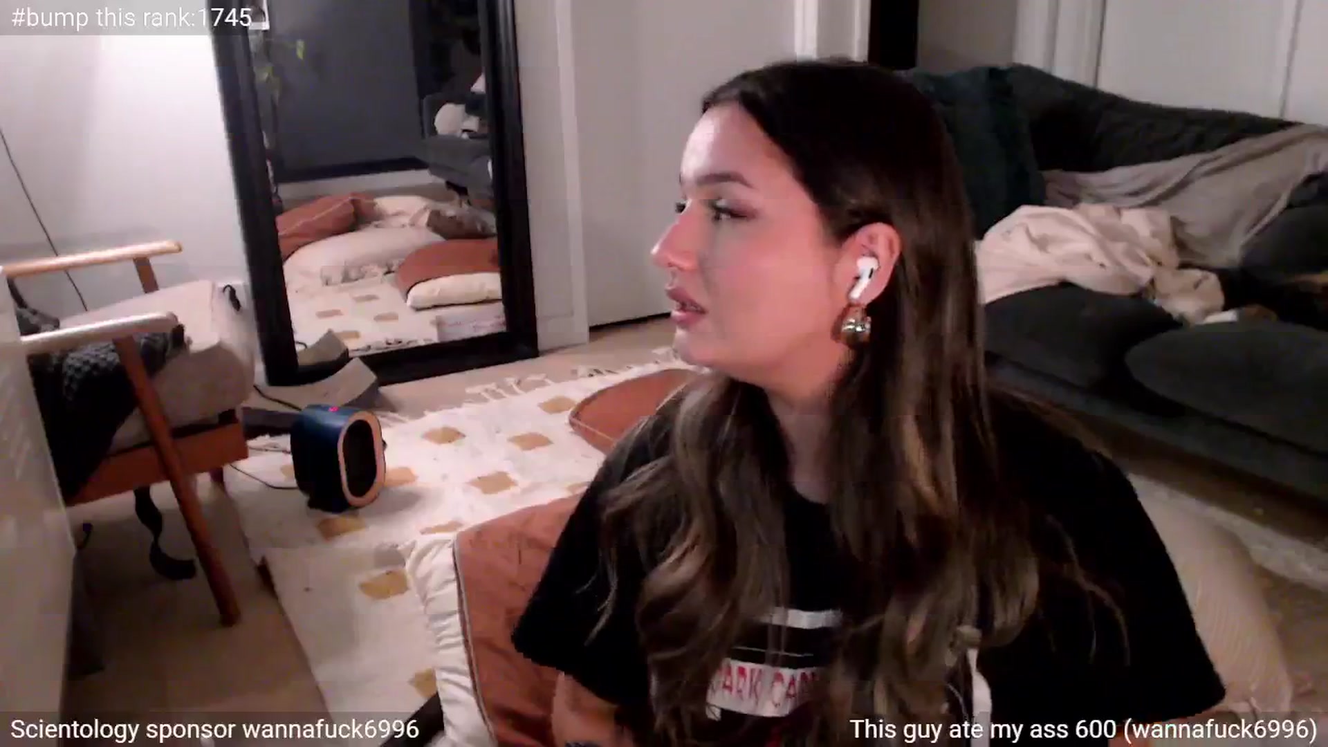 Gallery image thumbnail from StonksRoom's myfreecams stream on, 05/15/2025, 11:38 image 12 of 20