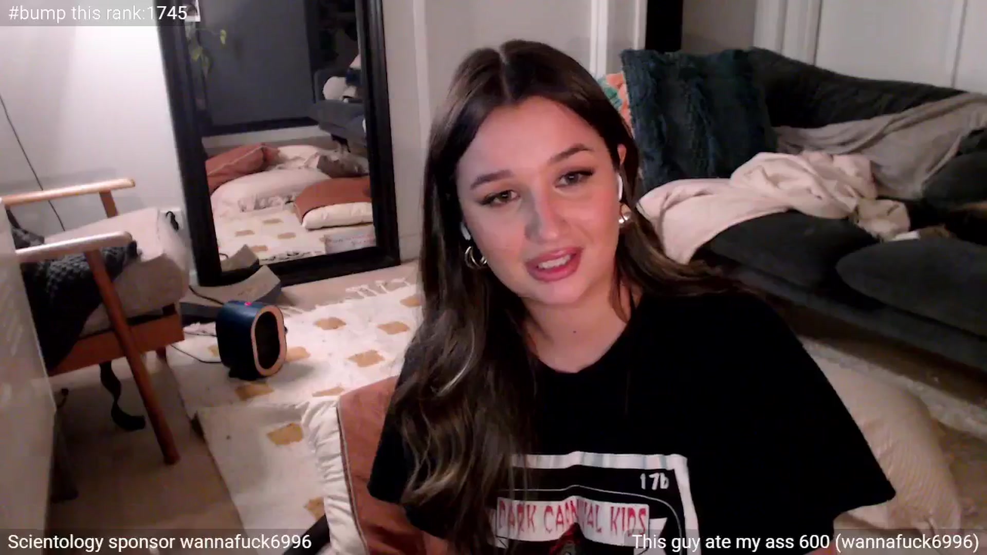 Gallery image thumbnail from StonksRoom's myfreecams stream on, 05/15/2025, 11:38 image 10 of 20