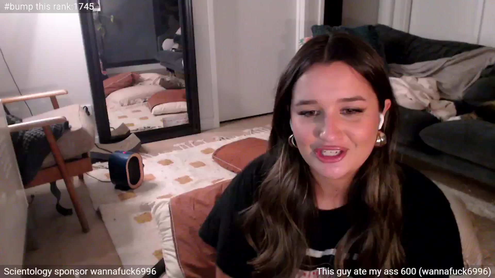 Gallery image thumbnail from StonksRoom's myfreecams stream on, 05/15/2025, 11:38 image 5 of 20