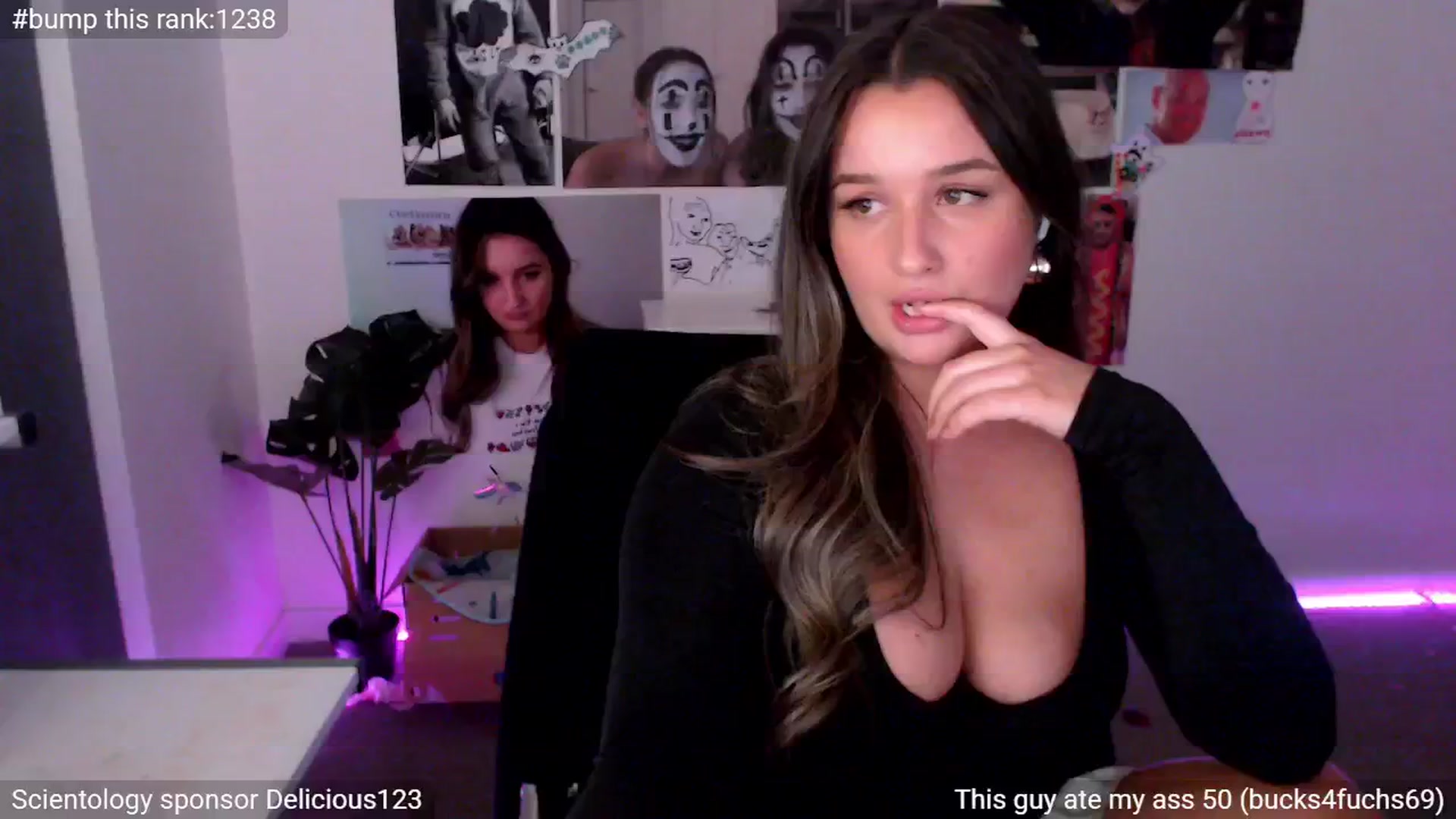 Gallery image thumbnail from StonksRoom's myfreecams stream on, 05/21/2025, 09:31 image 18 of 20