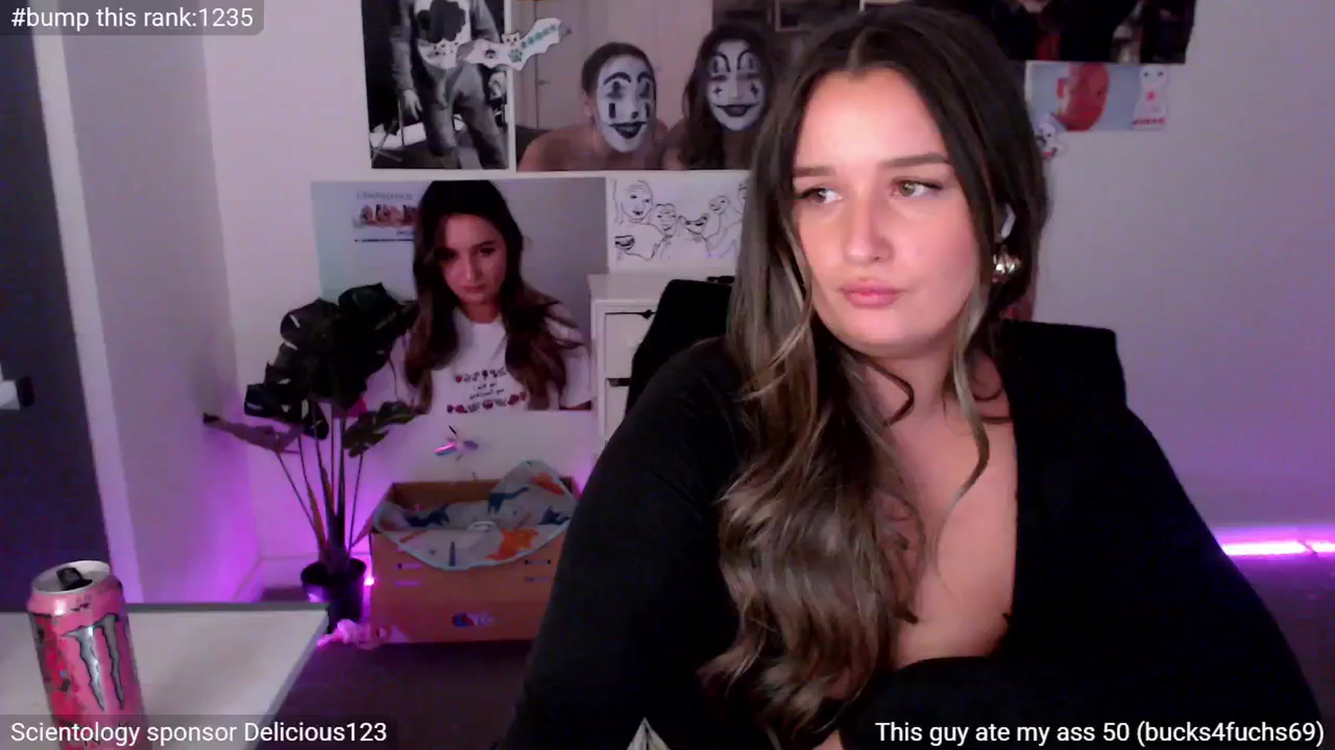 Gallery image thumbnail from StonksRoom's myfreecams stream on, 05/21/2025, 09:31 image 4 of 20
