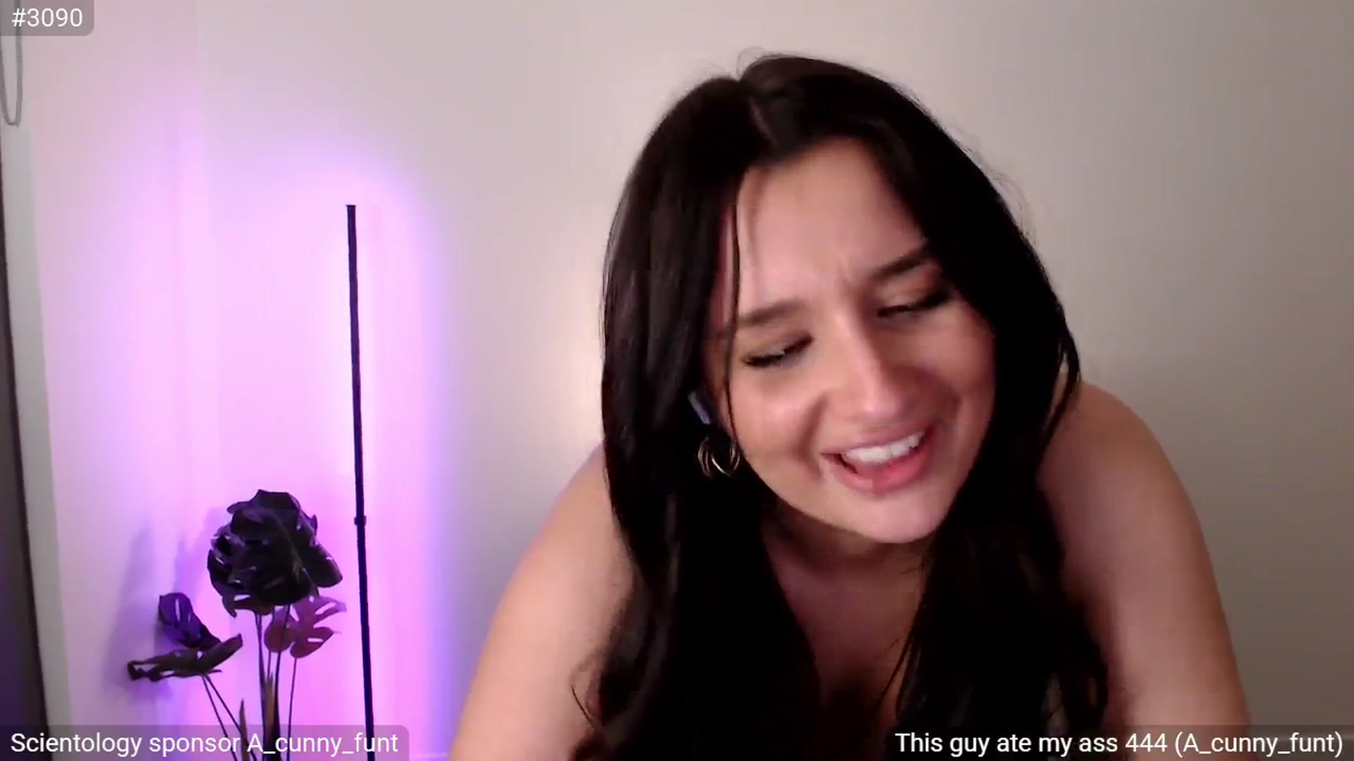 Gallery image thumbnail from StonksRoom's myfreecams stream on, 09/23/2025, 14:49 image 4 of 20