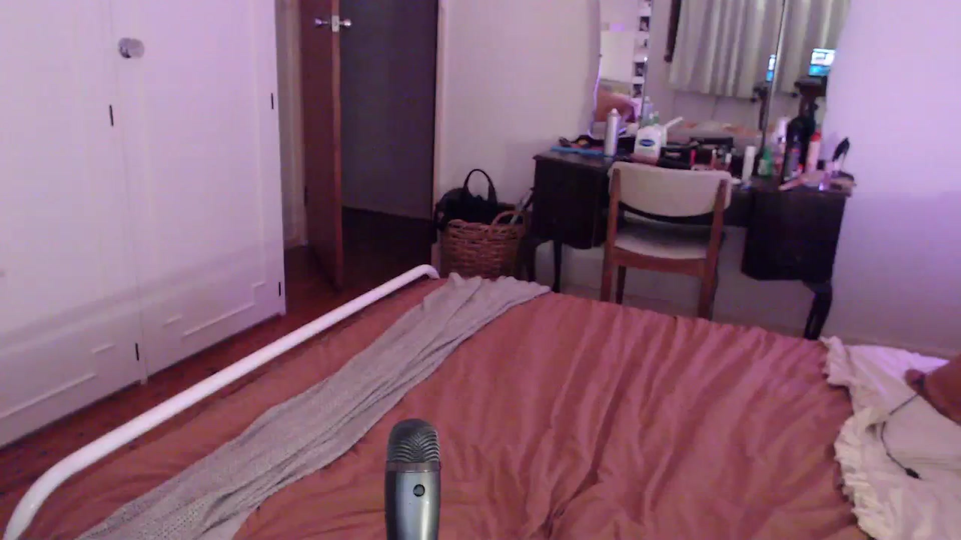 Gallery image thumbnail from StonksRoom's myfreecams stream on, 11/29/2025, 12:09 image 4 of 20