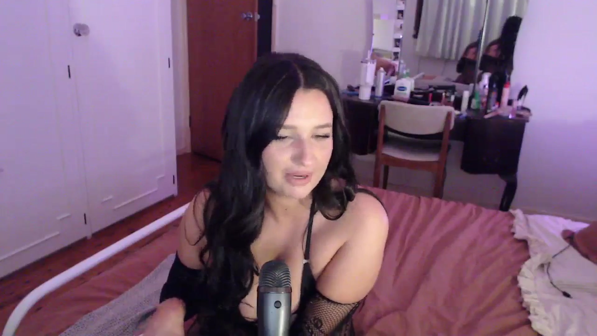 Gallery image thumbnail from StonksRoom's myfreecams stream on, 11/29/2025, 12:09 image 3 of 20