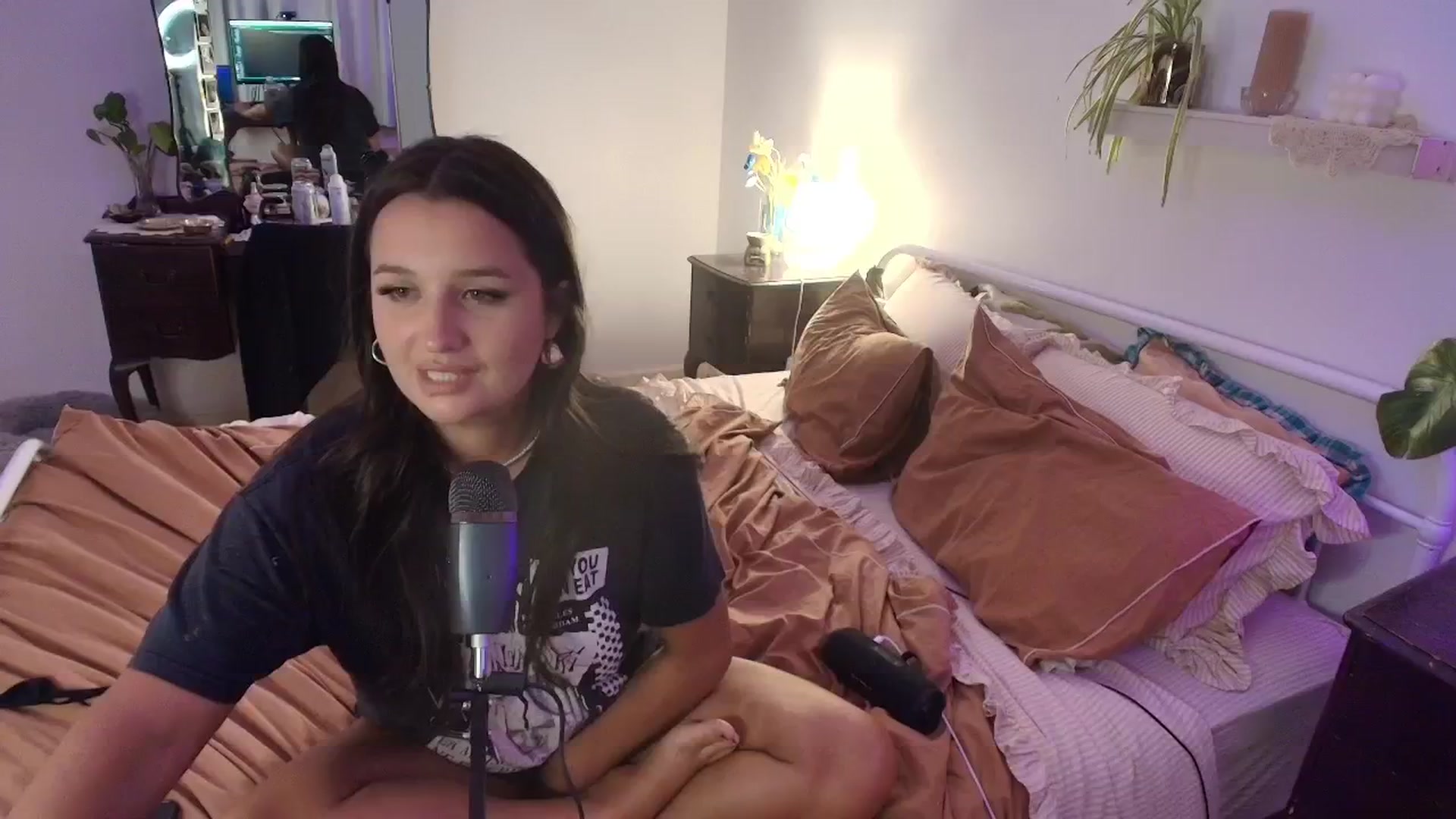 Gallery image thumbnail from StonksRoom's myfreecams stream on, 12/28/2025, 15:20 image 17 of 20