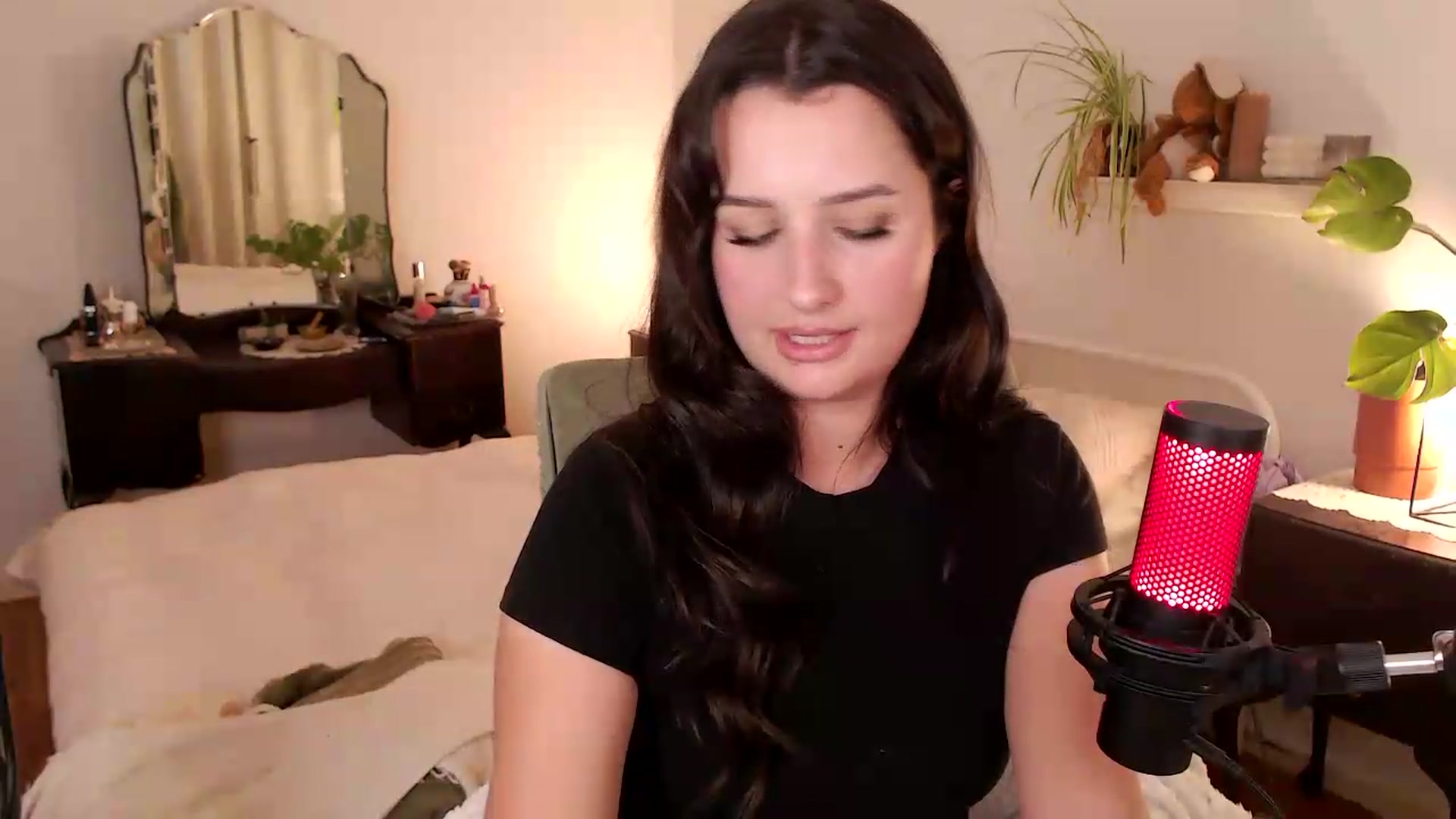 Gallery image thumbnail from StonksRoom's myfreecams stream on, 07/22/2026, 13:07 image 4 of 20