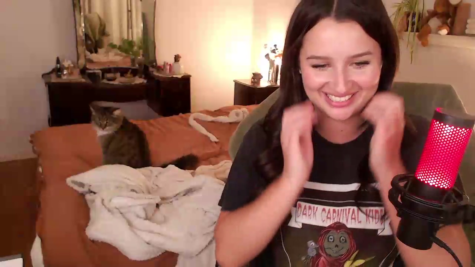 Gallery image thumbnail from StonksRoom's myfreecams stream on, 07/30/2026, 14:37 image 16 of 20