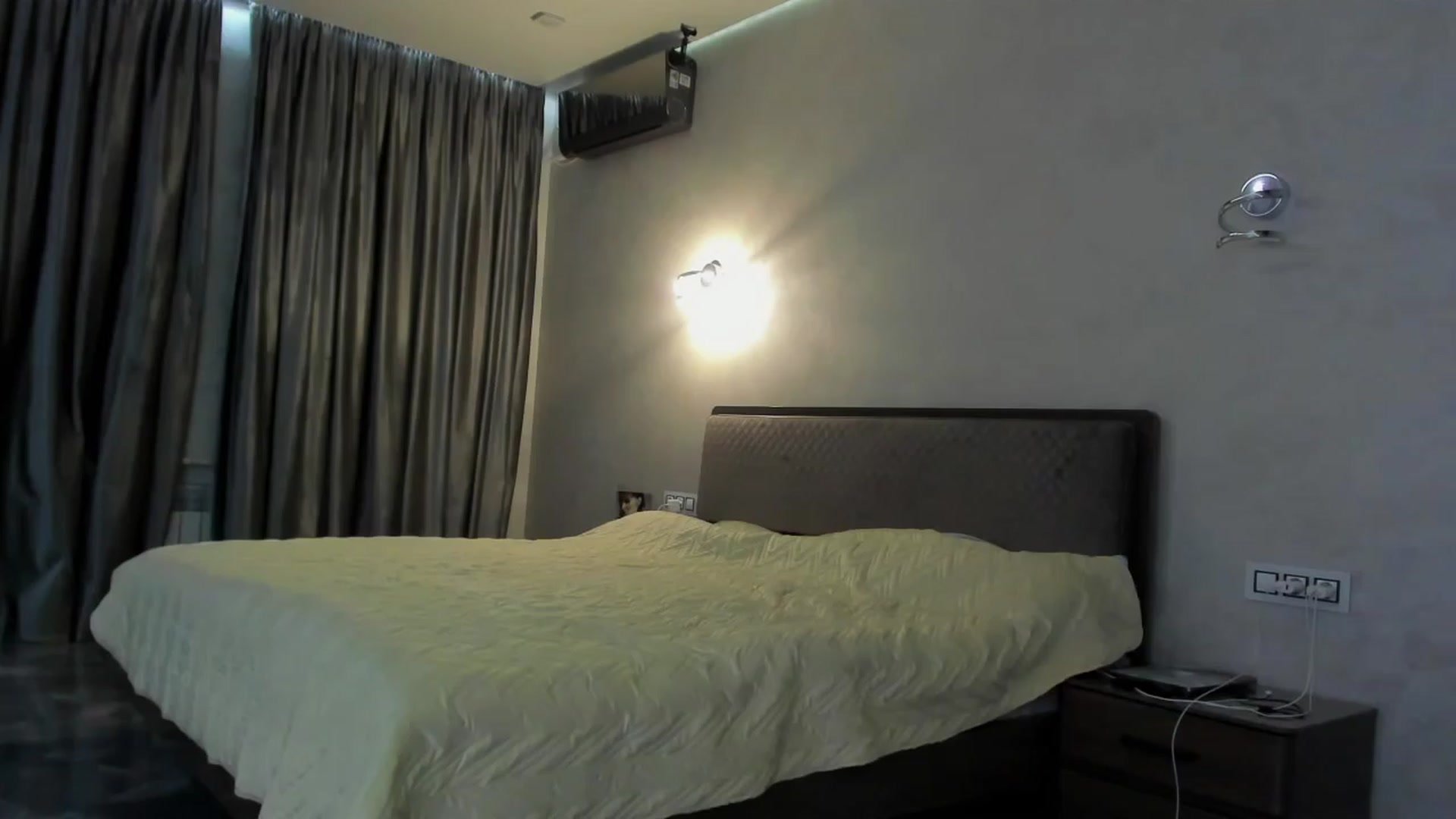 Gallery image thumbnail from StormK's myfreecams stream on, 04/12/2024, 18:15 image 11 of 20
