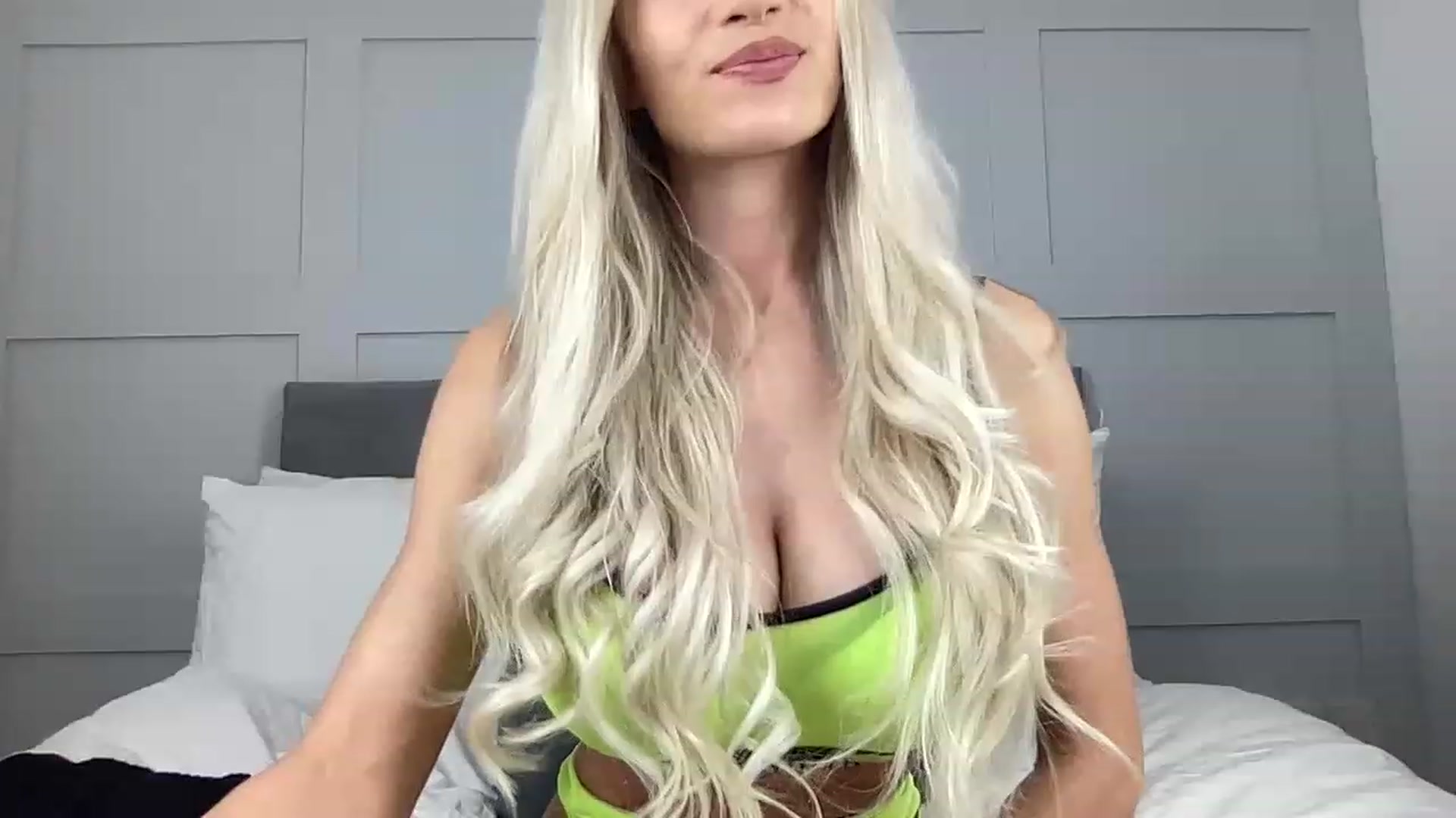 Gallery image thumbnail from Stormi_Mack_x's myfreecams stream on, 03/13/2023, 09:35 image 14 of 20