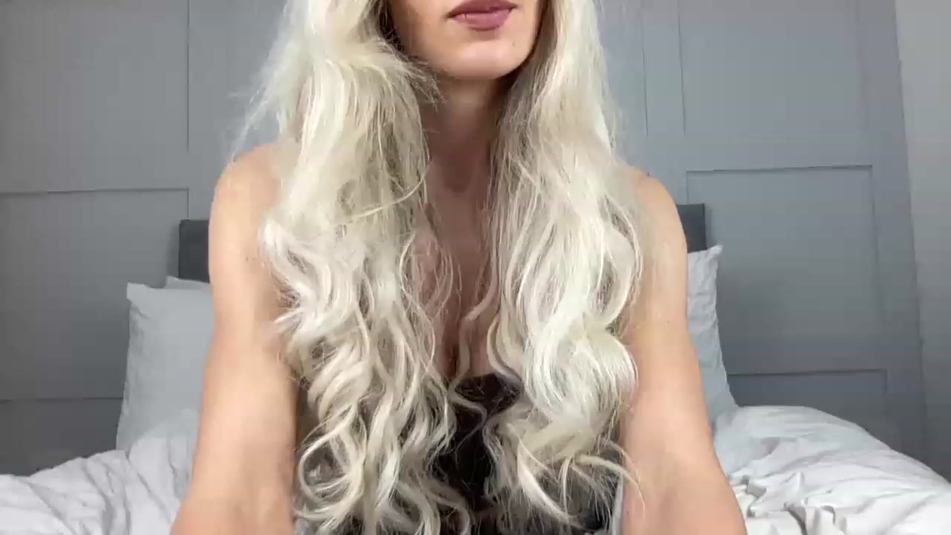 Gallery image thumbnail from Stormi_Mack_x's myfreecams stream on, 03/20/2023, 08:45 image 4 of 20