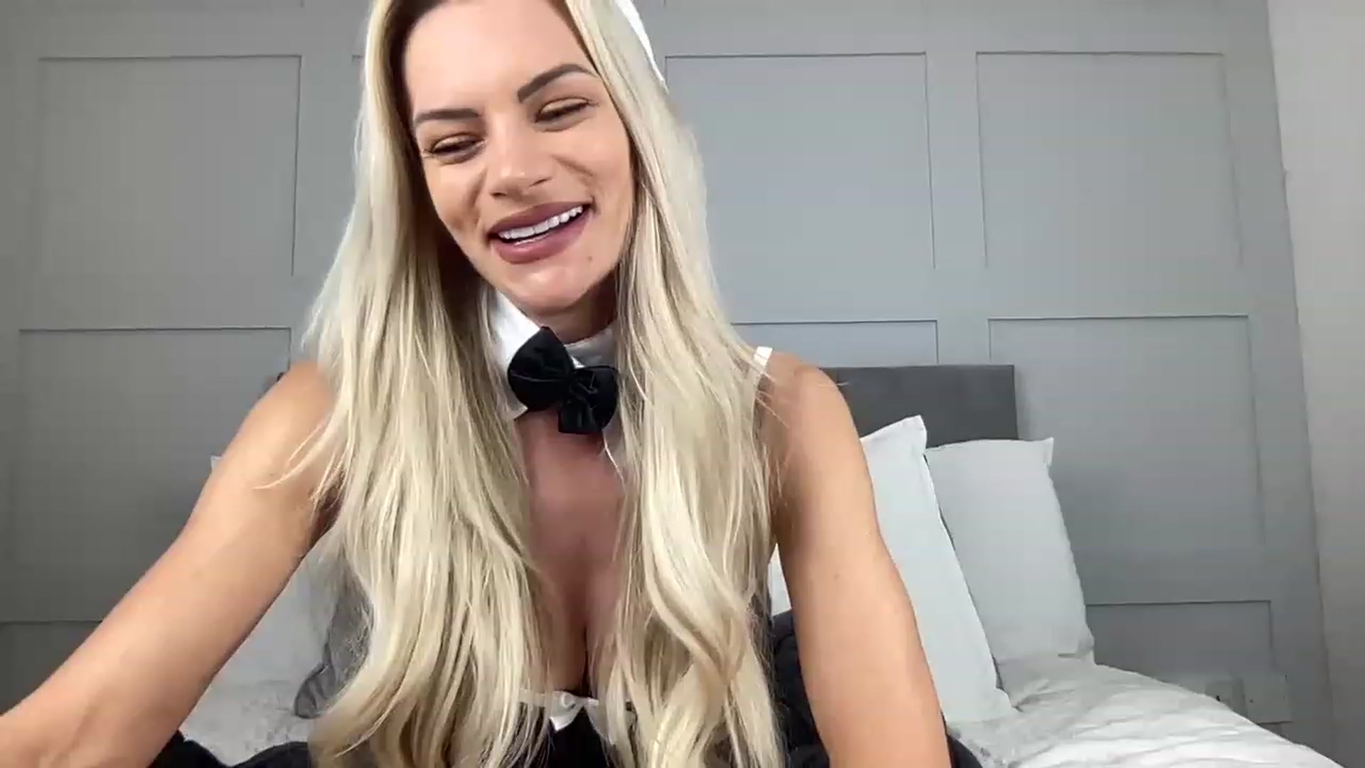 Gallery image thumbnail from Stormi_Mack_x's myfreecams stream on, 04/07/2023, 18:43 image 4 of 20