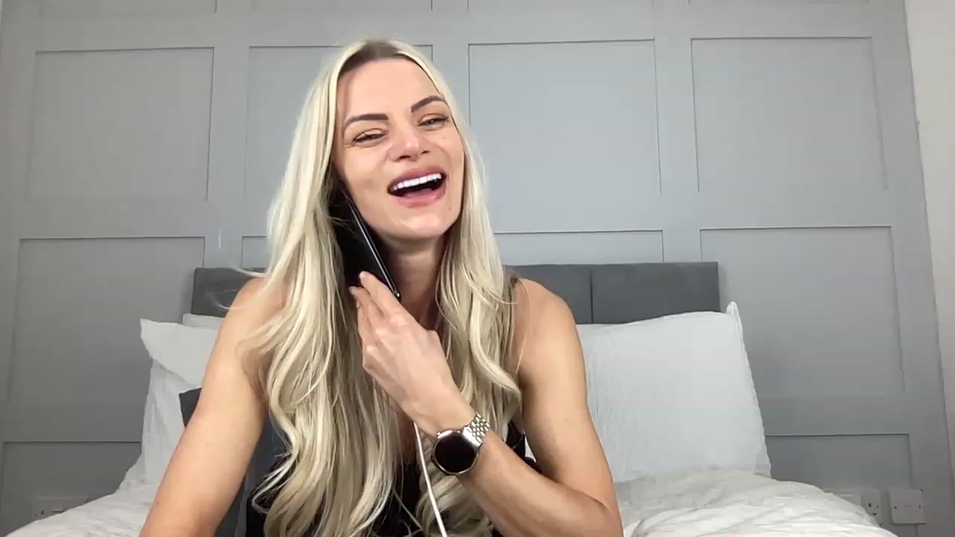 Gallery image thumbnail from Stormi_Mack_x's myfreecams stream on, 04/15/2023, 18:38 image 12 of 20