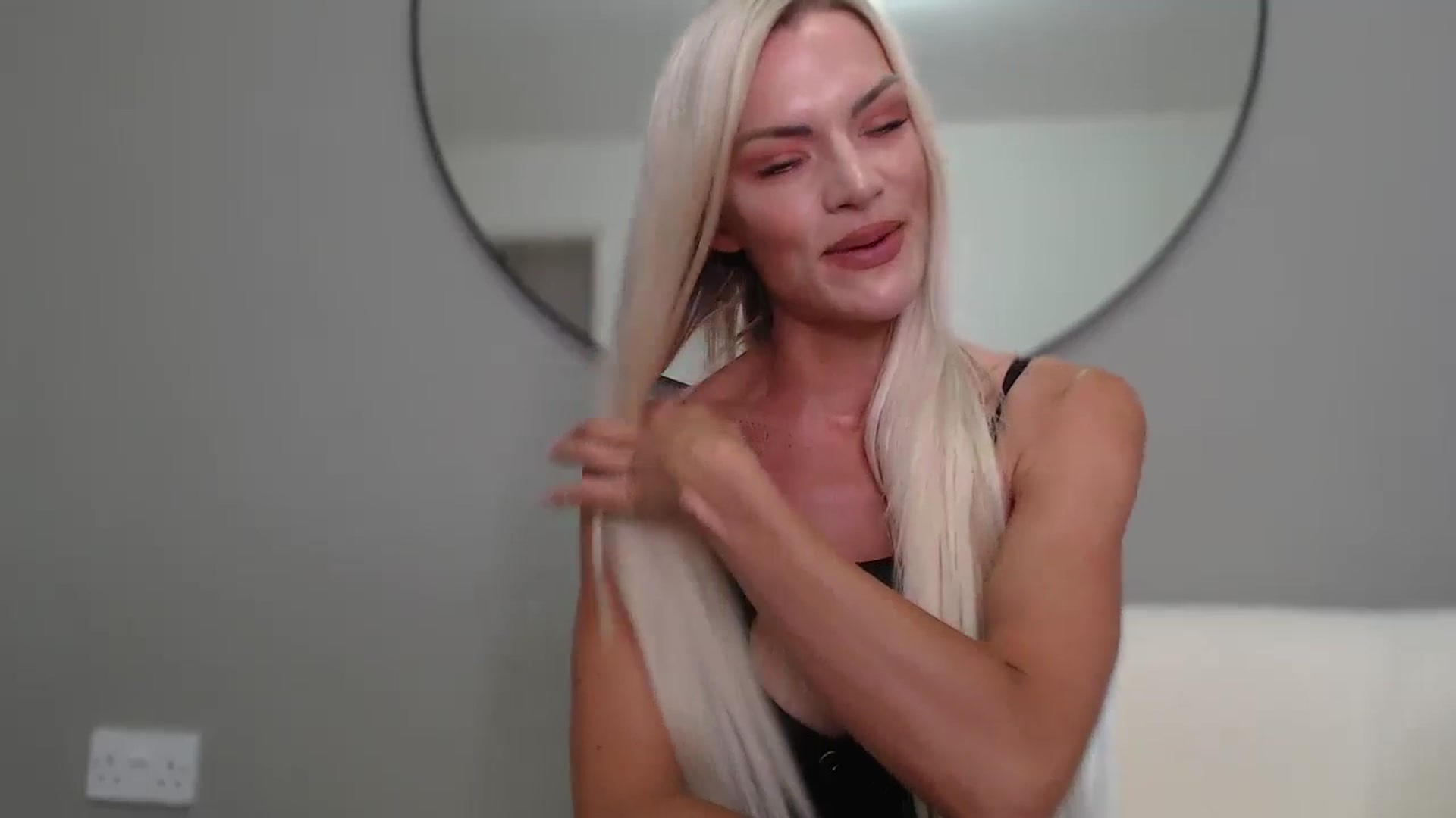 Gallery image thumbnail from Stormi_Mack_x's myfreecams stream on, 06/08/2024, 09:30 image 20 of 20