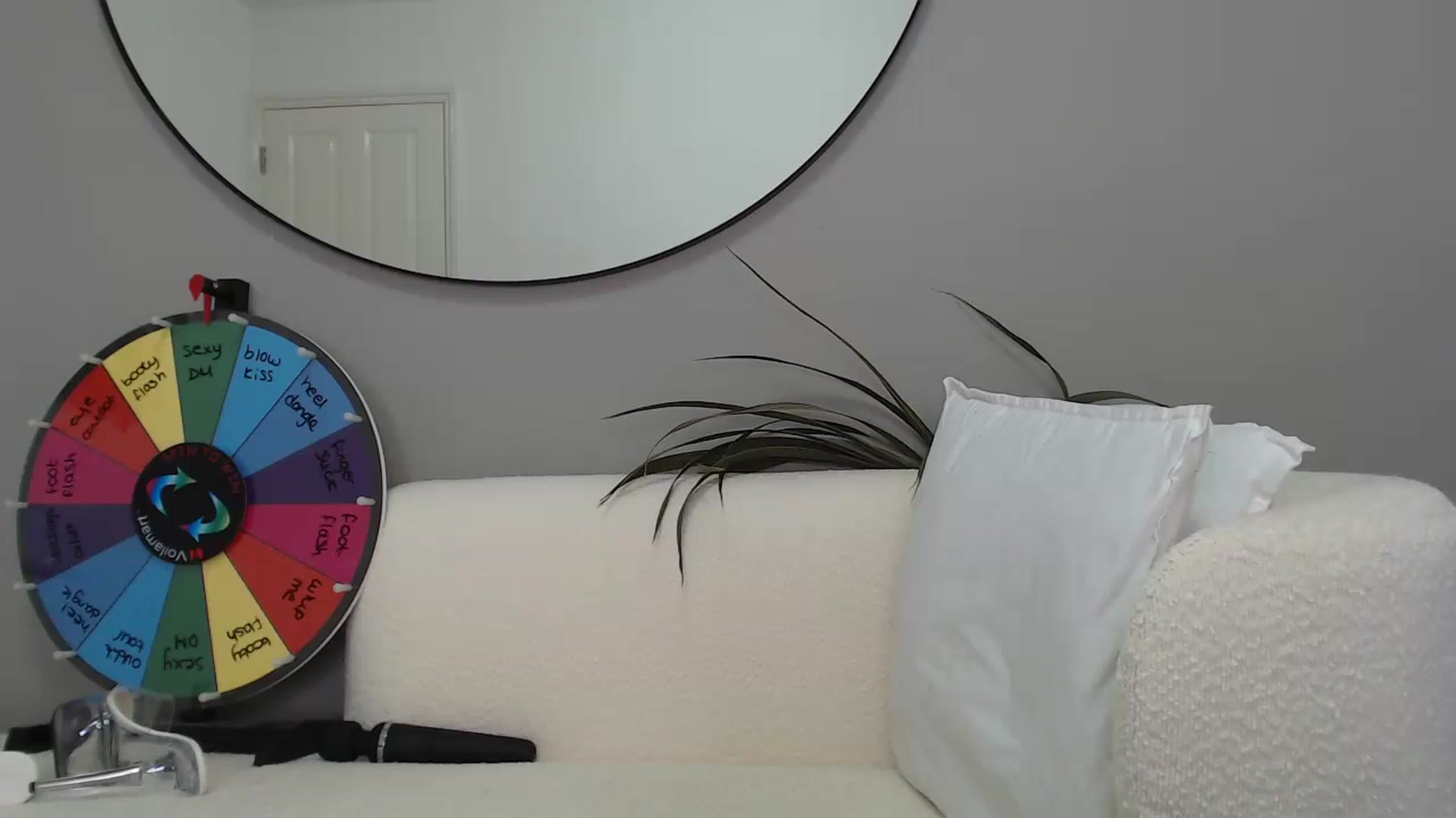 Gallery image thumbnail from Stormi_Mack_x's myfreecams stream on, 06/15/2024, 09:09 image 6 of 20