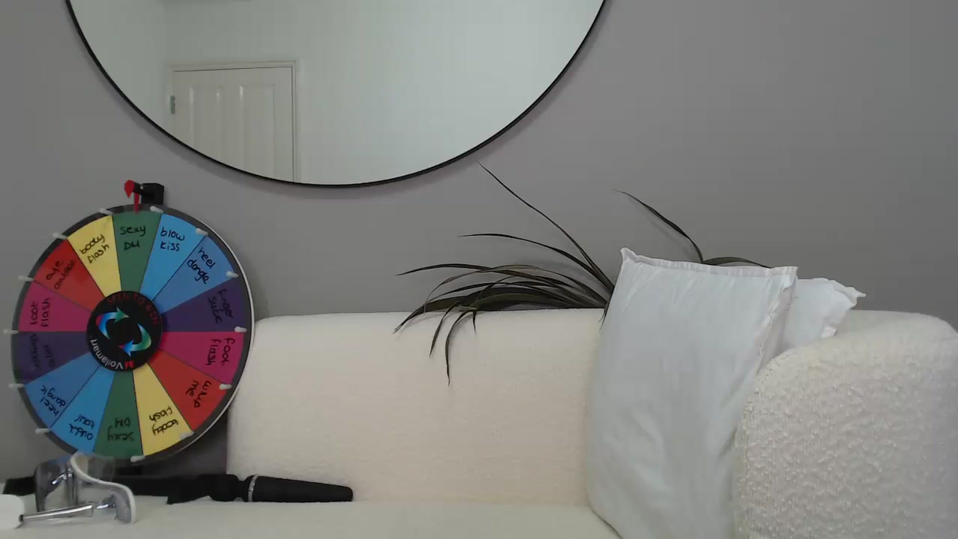 Gallery image thumbnail from Stormi_Mack_x's myfreecams stream on, 06/15/2024, 09:09 image 4 of 20