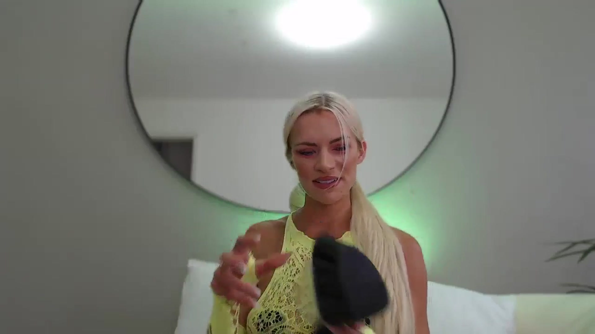 Gallery image thumbnail from Stormi_Mack_x's myfreecams stream on, 08/07/2024, 15:13 image 4 of 20