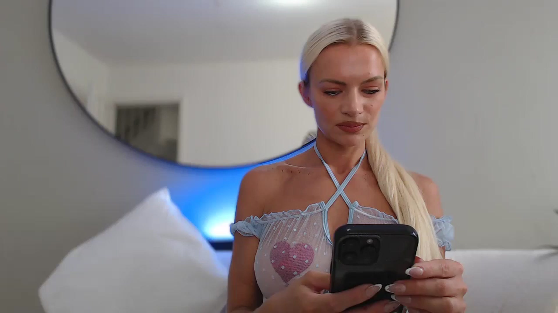 Gallery image thumbnail from Stormi_Mack_x's myfreecams stream on, 08/16/2024, 14:30 image 12 of 20