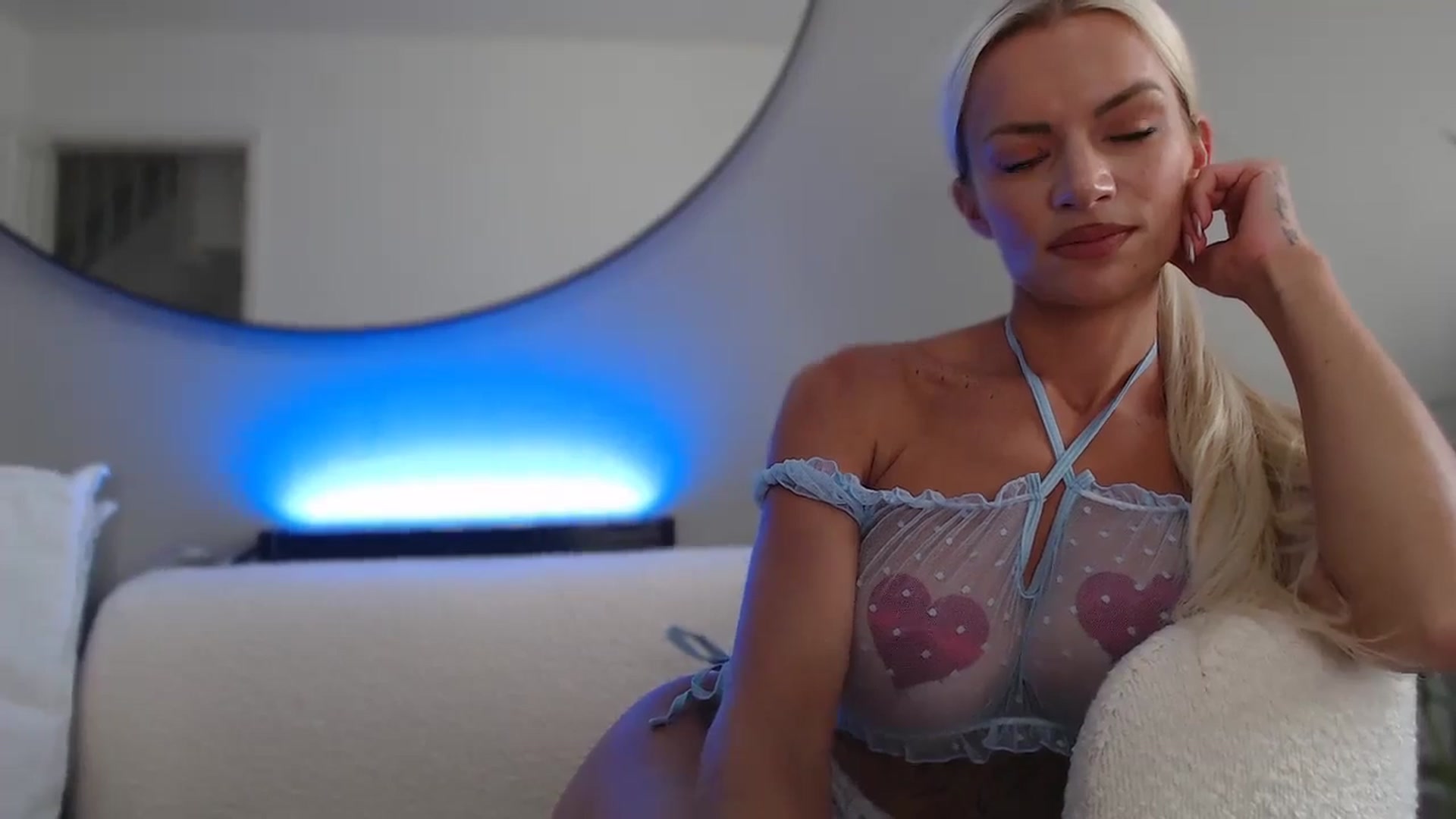 Gallery image thumbnail from Stormi_Mack_x's myfreecams stream on, 08/16/2024, 15:31 image 8 of 20