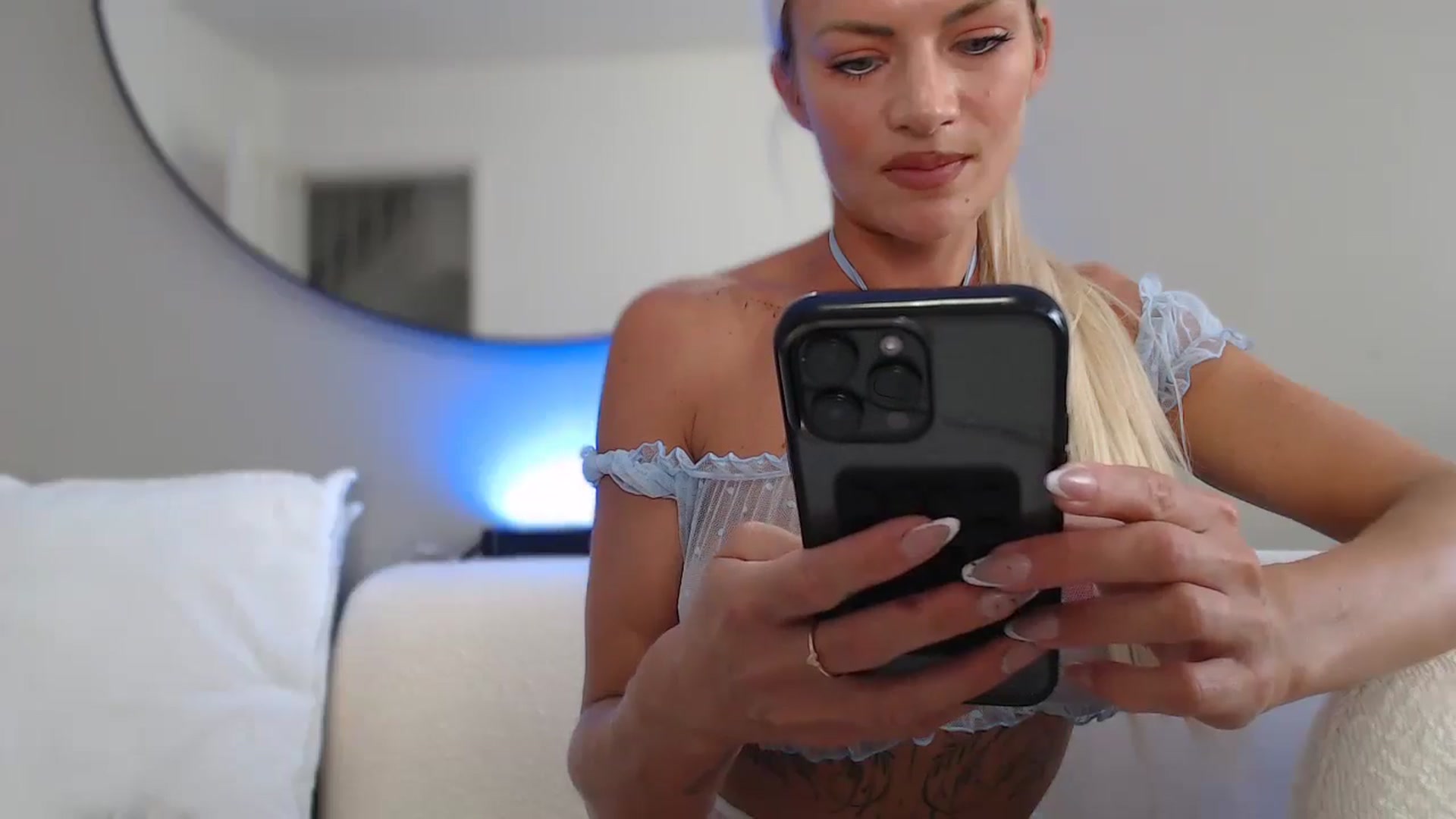 Gallery image thumbnail from Stormi_Mack_x's myfreecams stream on, 08/16/2024, 15:58 image 5 of 20