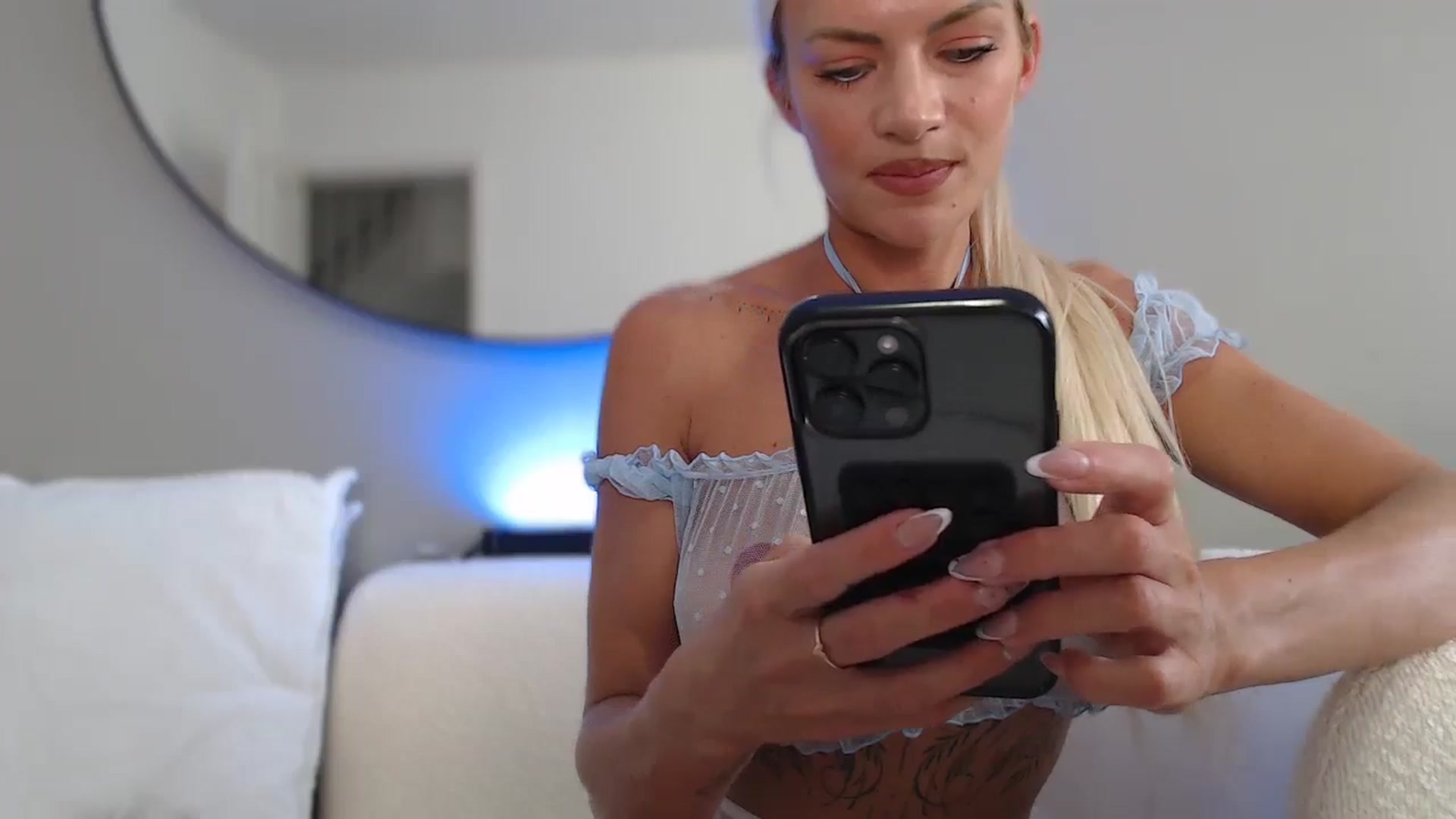 Gallery image thumbnail from Stormi_Mack_x's myfreecams stream on, 08/16/2024, 15:58 image 3 of 20