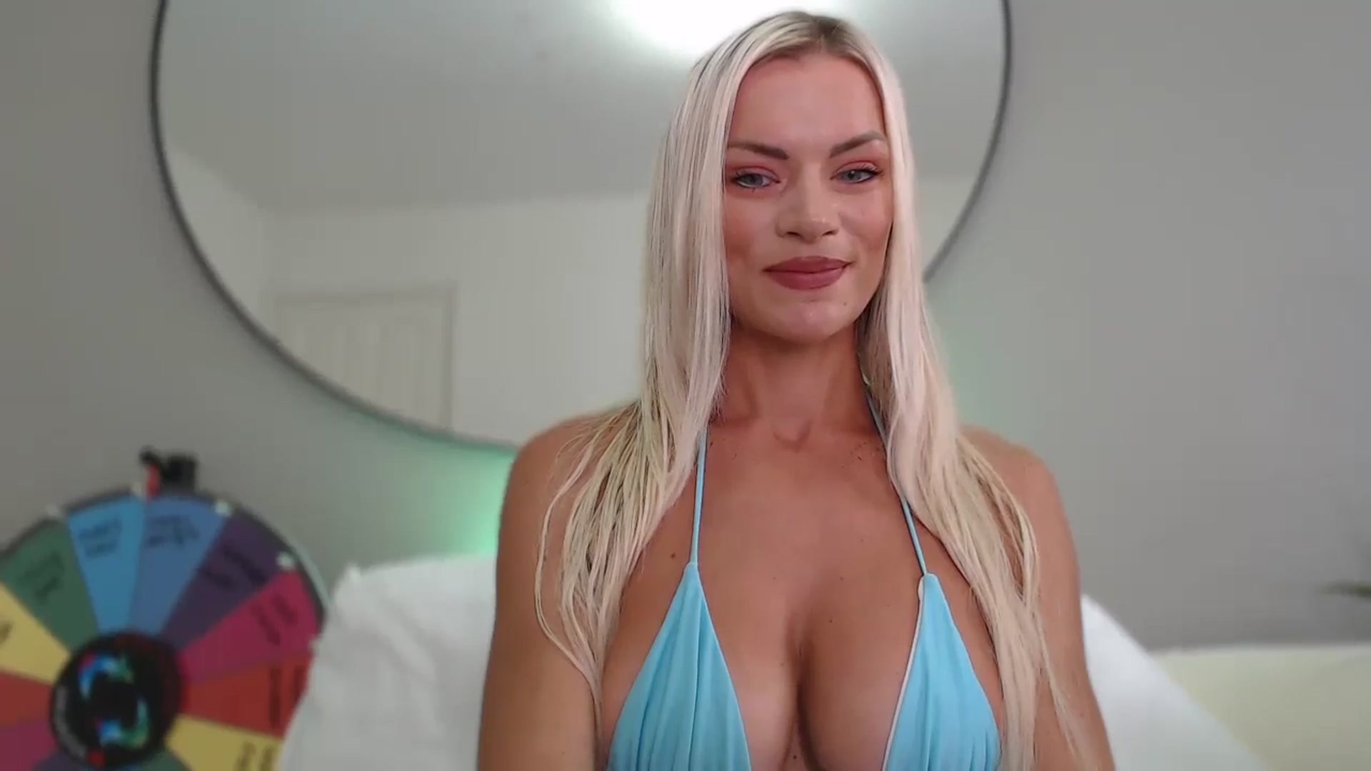 Gallery image thumbnail from Stormi_Mack_x's myfreecams stream on, 08/18/2024, 07:44 image 13 of 20