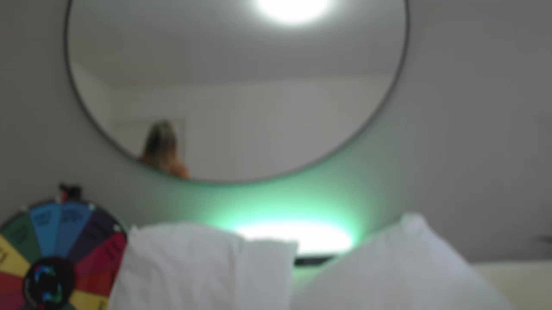 Gallery image thumbnail from Stormi_Mack_x's myfreecams stream on, 08/18/2024, 07:44 image 16 of 20