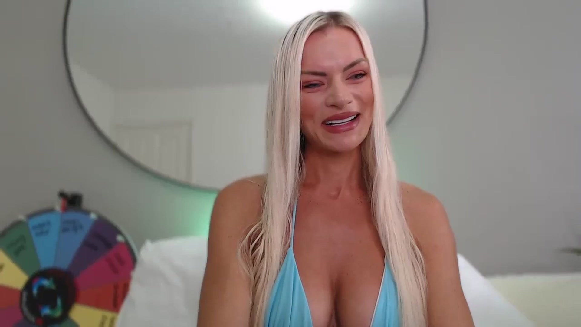 Gallery image thumbnail from Stormi_Mack_x's myfreecams stream on, 08/18/2024, 07:44 image 12 of 20