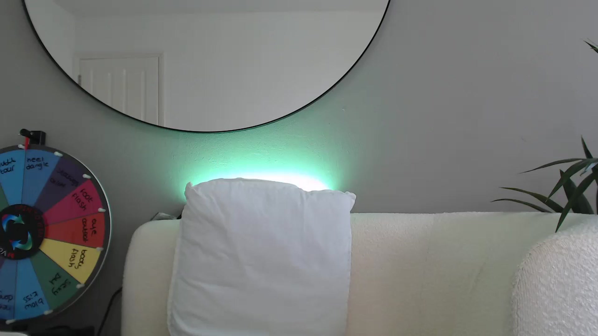Gallery image thumbnail from Stormi_Mack_x's myfreecams stream on, 08/18/2024, 08:38 image 20 of 20