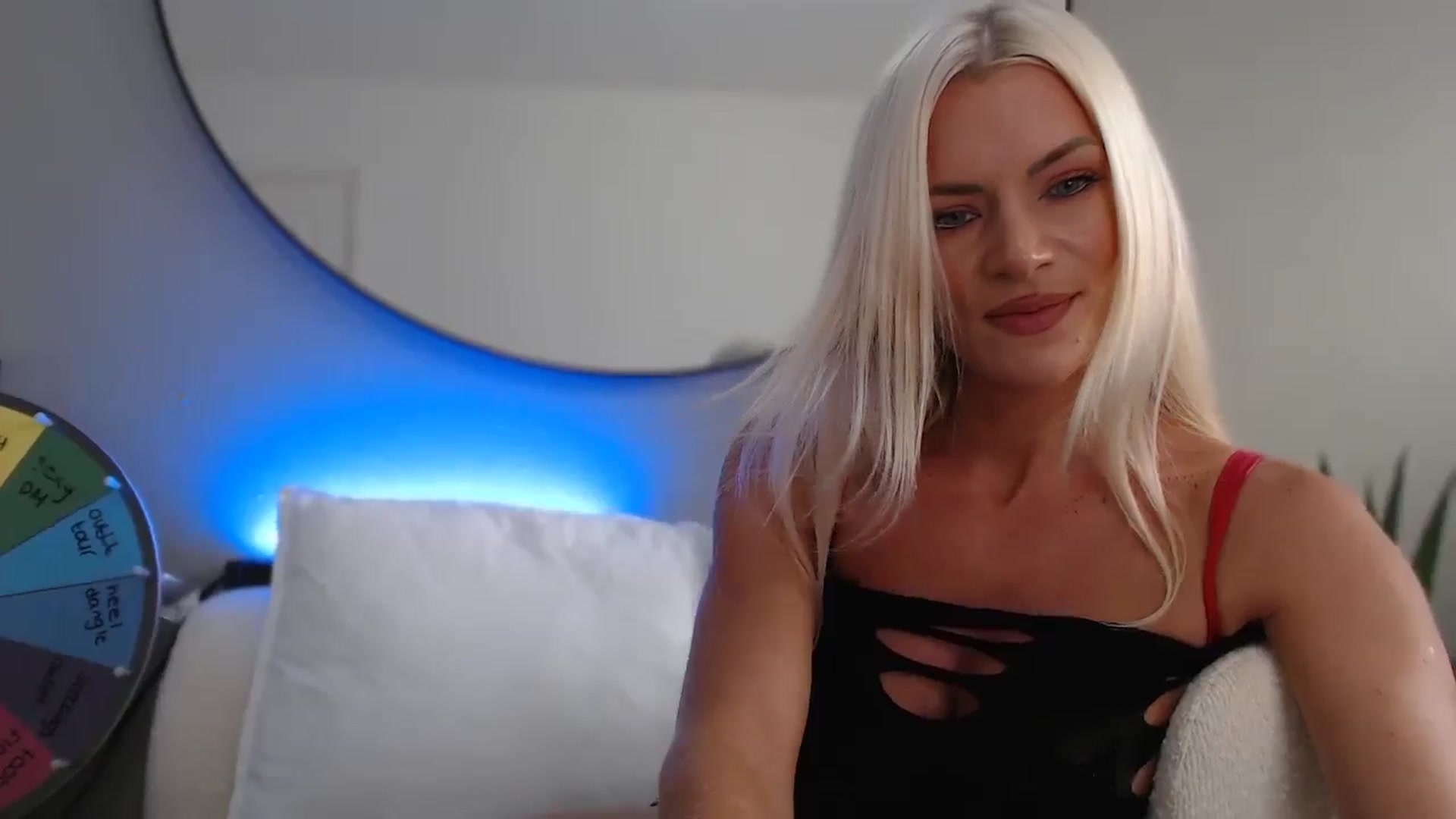 Gallery image thumbnail from Stormi_Mack_x's myfreecams stream on, 08/28/2024, 15:06 image 3 of 20